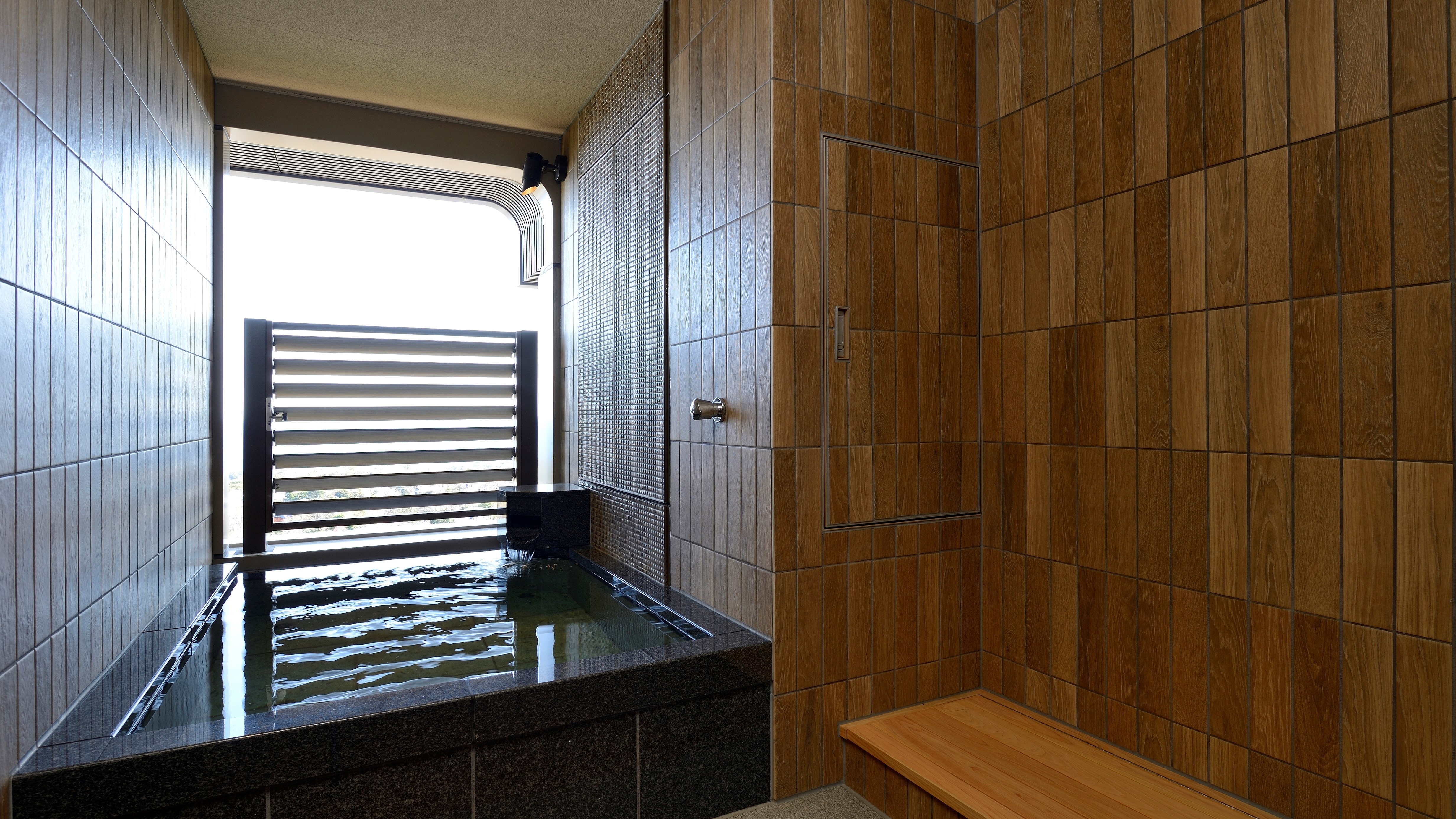 Premium terrace twin / with hot spring open-air bath (60 square meters)