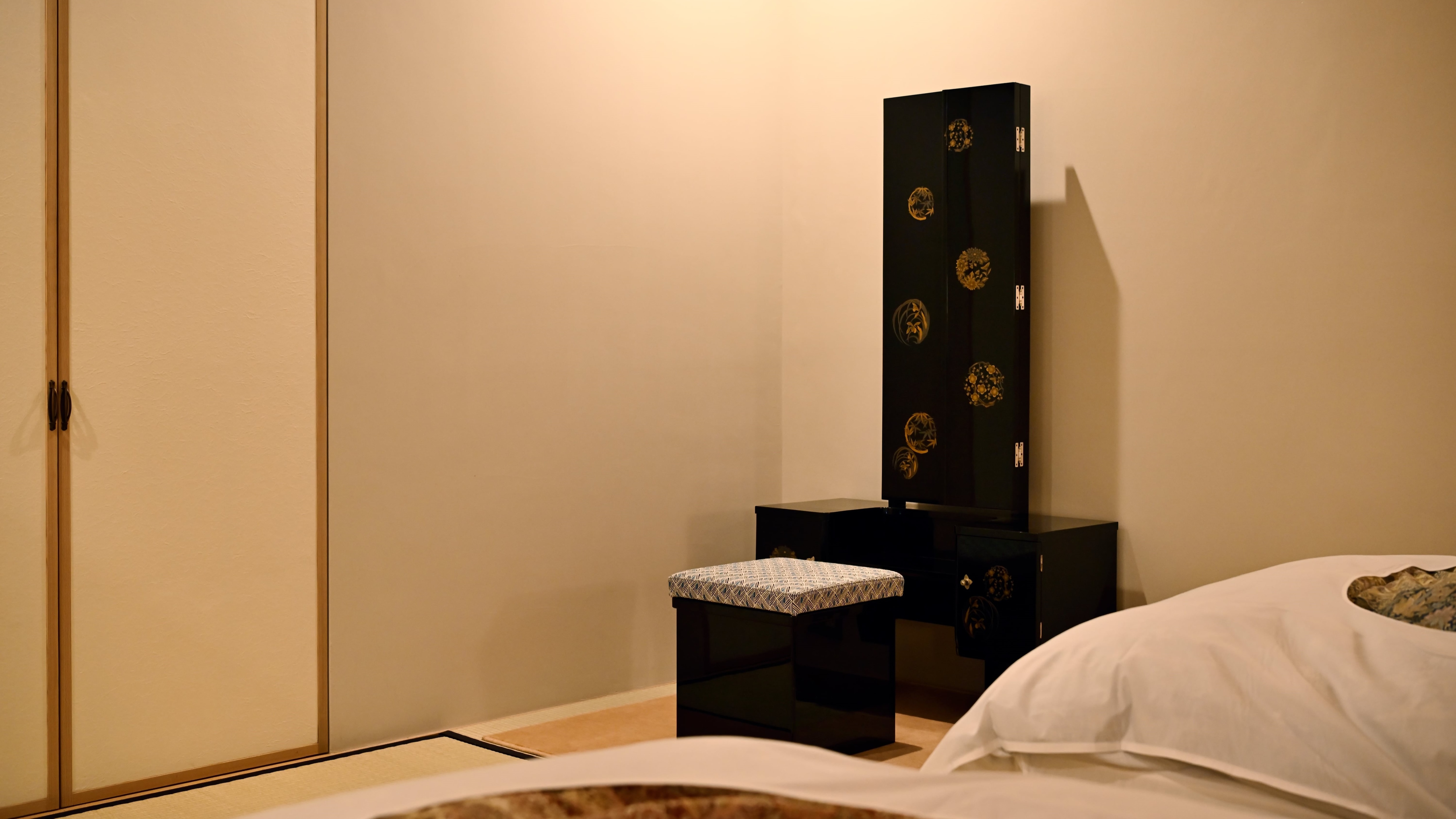 【特价房（床）】主房12.5榻榻米+8榻榻米带半露天温泉