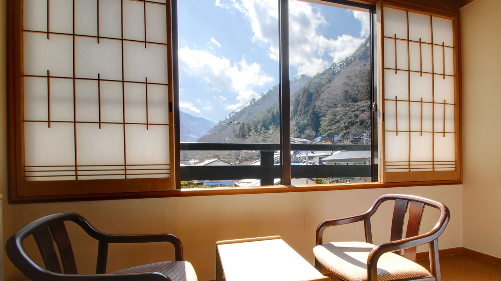 *Japanese-style room (example of guest room)