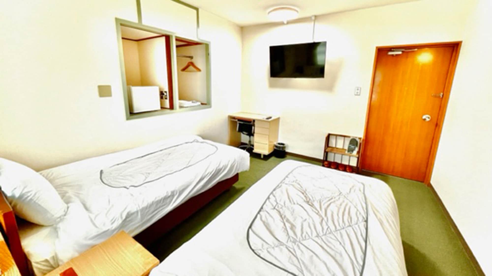 ・Western-style twin room: A desk is provided. Please use it for work, etc.