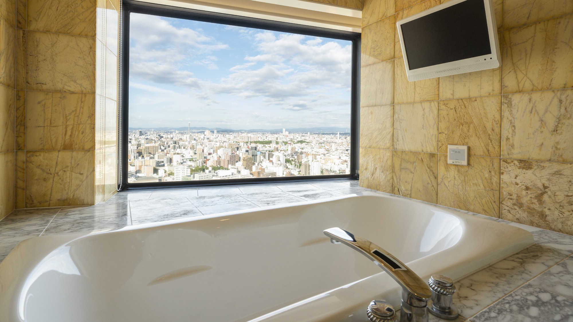 Governor Suite Bathroom