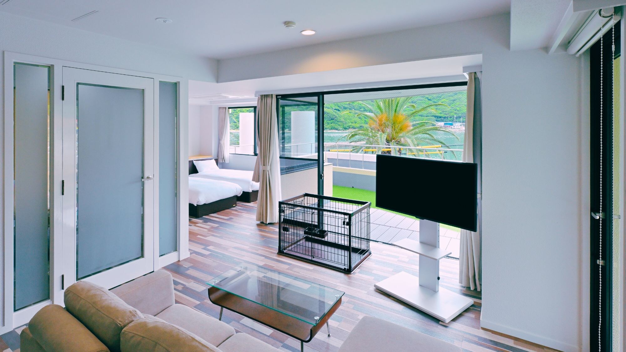 [Guest room example] Dog-friendly room (201) Capacity: 2 people / Maximum of 2 dogs (2 medium-sized dogs, 1 large dog)