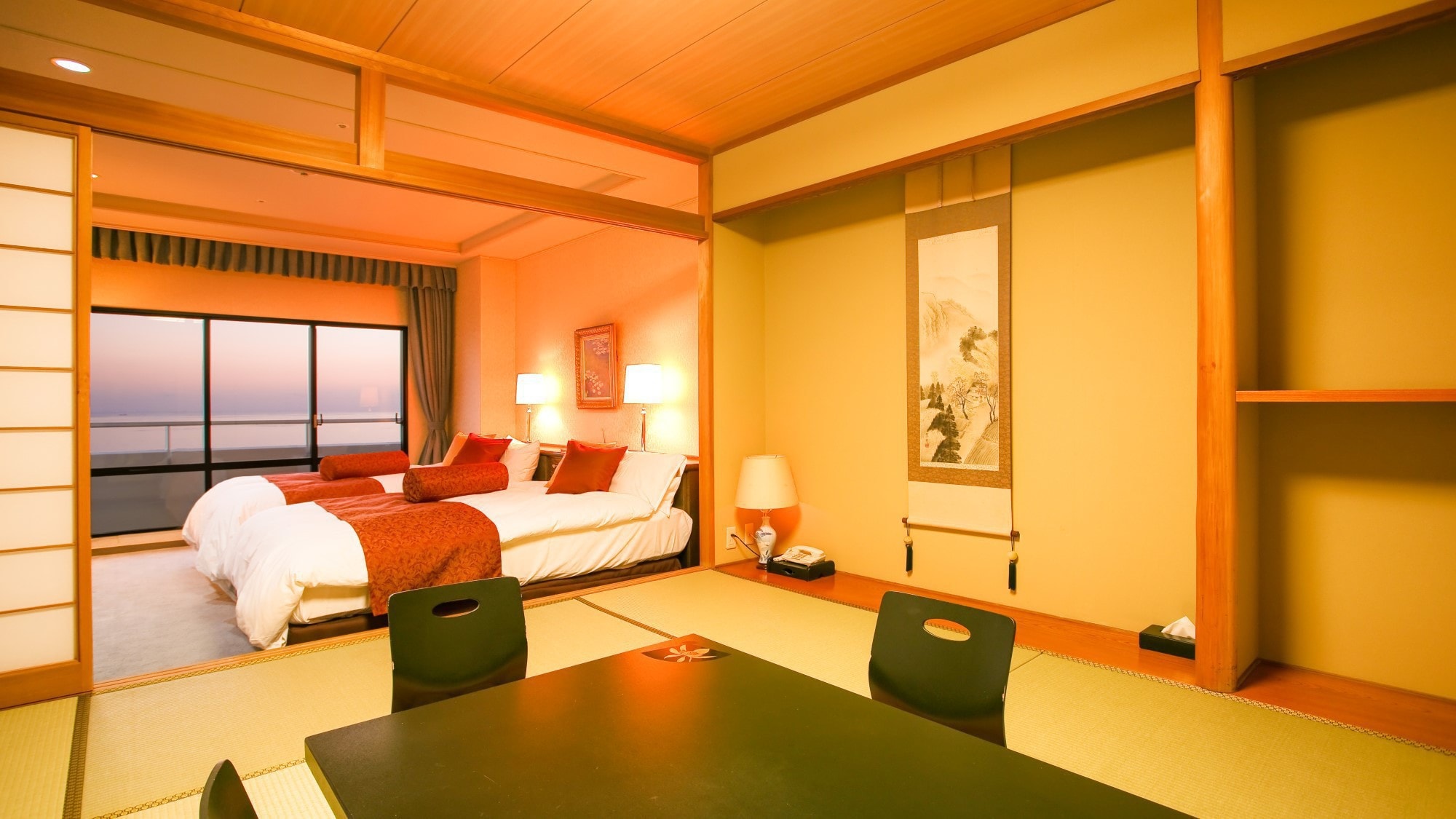 The suite is located on the top floor of the room and is 70 square meters in size and can accommodate up to 6 people.