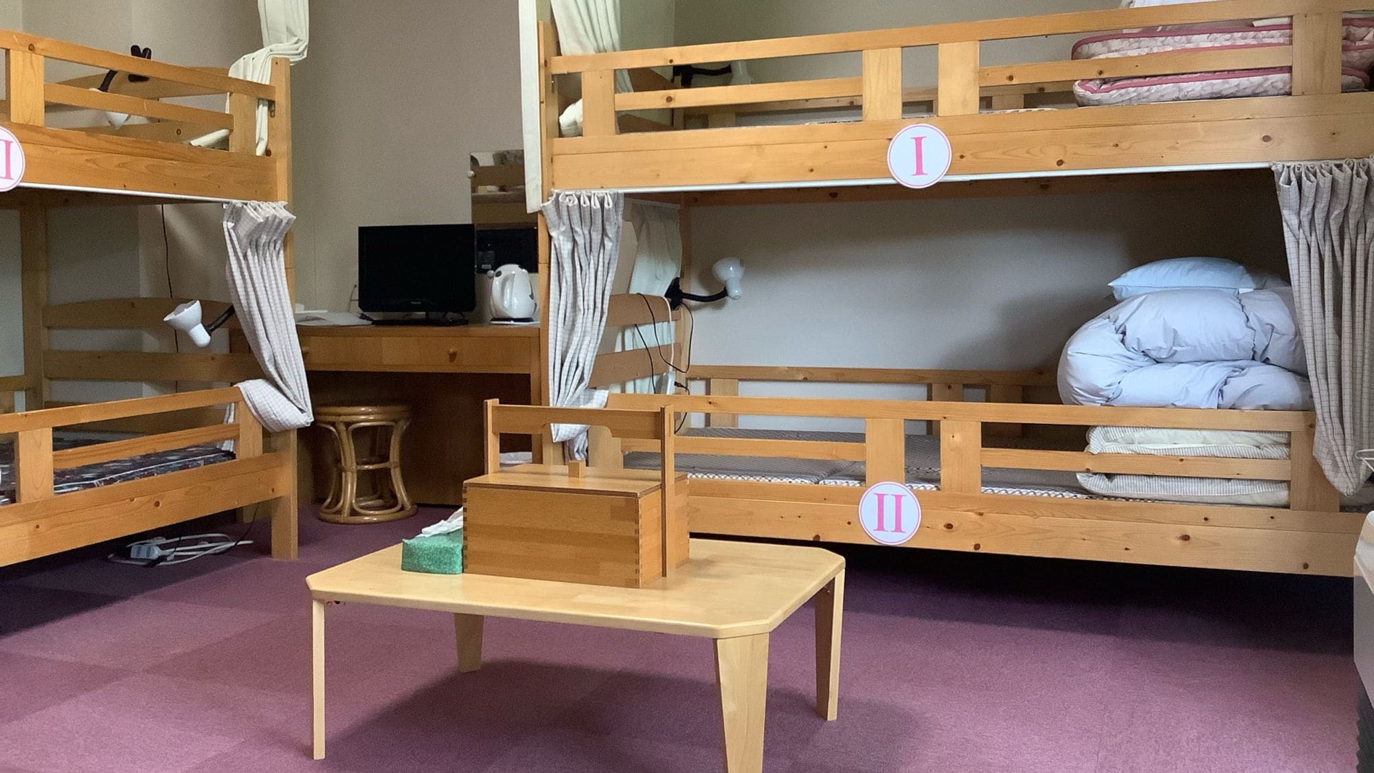 ・<Example of a guest room> Fully equipped with a TV