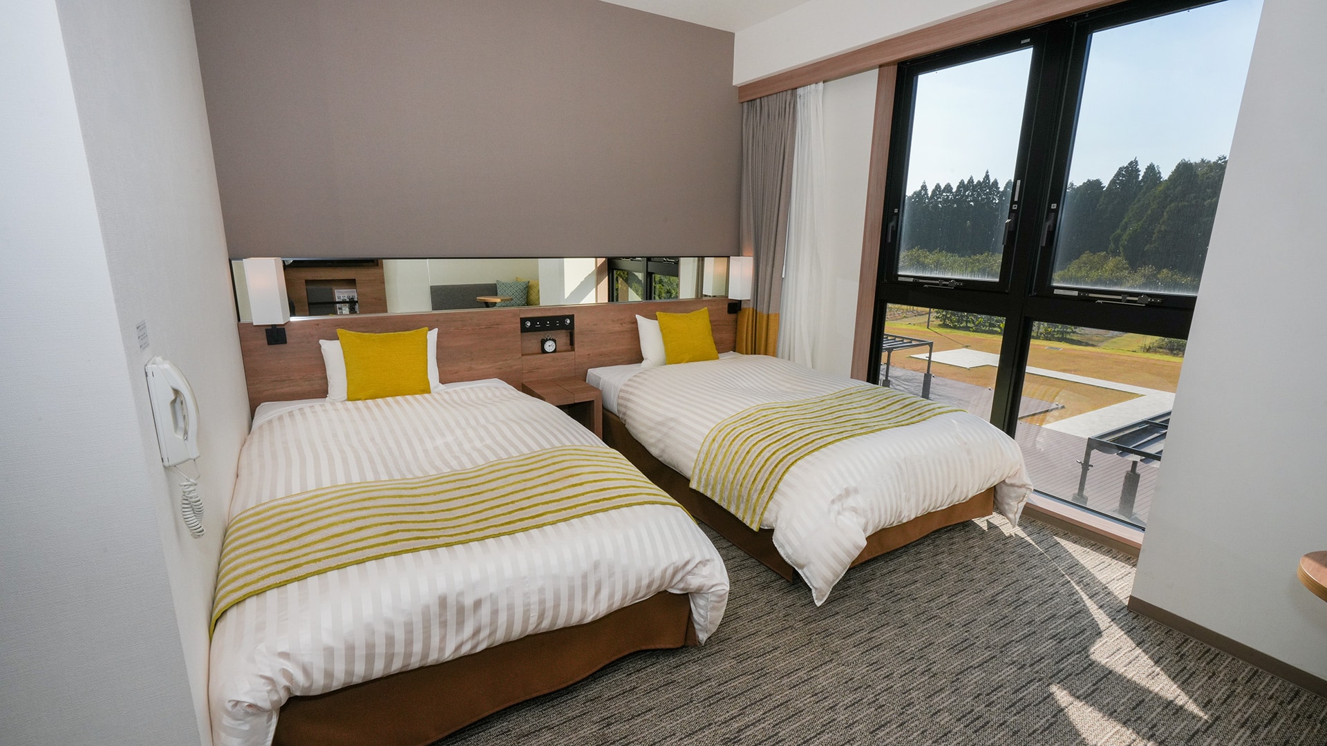 Universal Room
