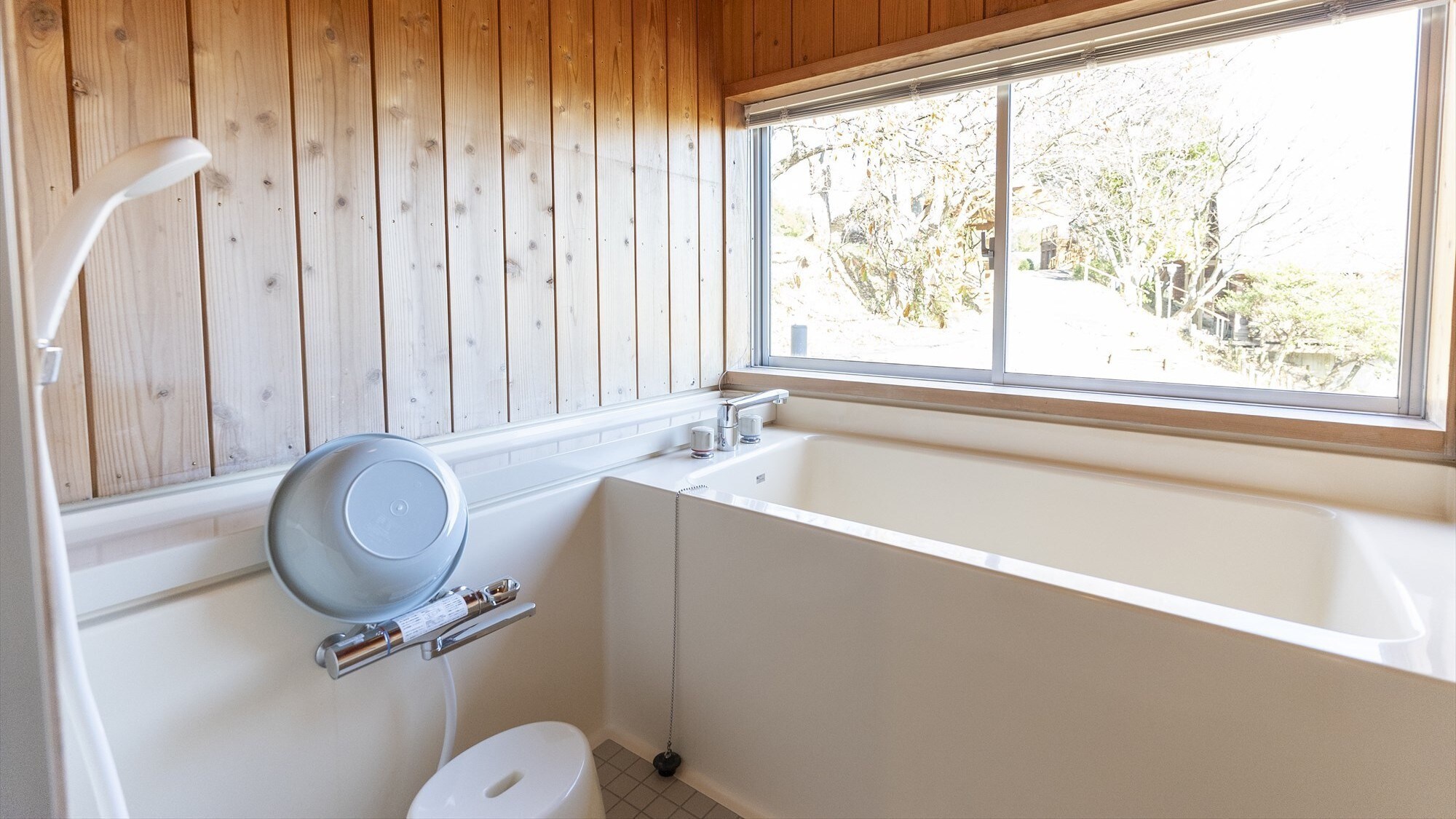 ◆อ่างอาบน้ำ Setouchi Cottage *เนื่องจากเป็นเครื่องทำน้ำอุ่น ความจุสูงสุดคือ 200 ลิตร (2 อ่างอาบน้ำ)