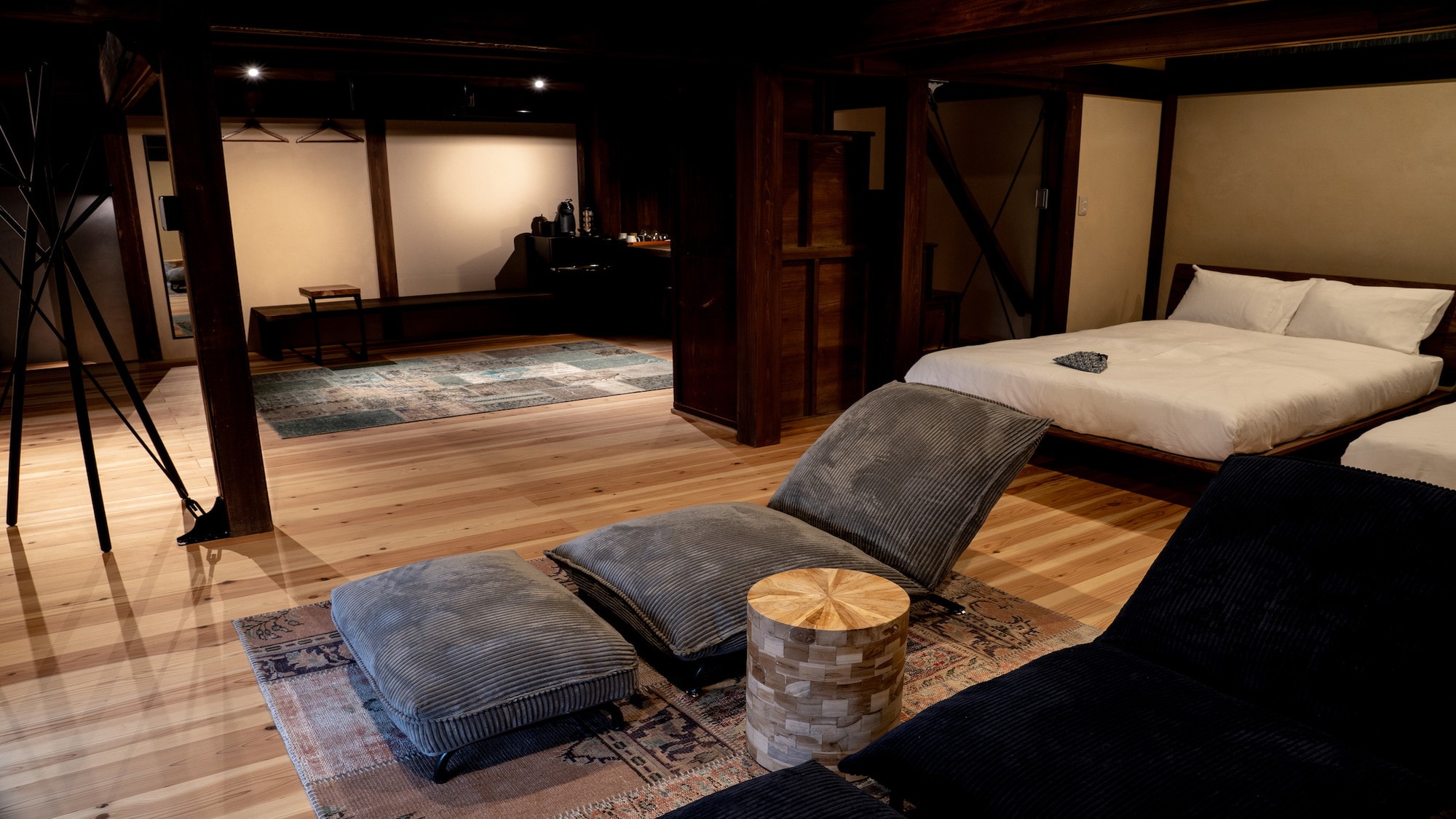 Inamura 101|Living room