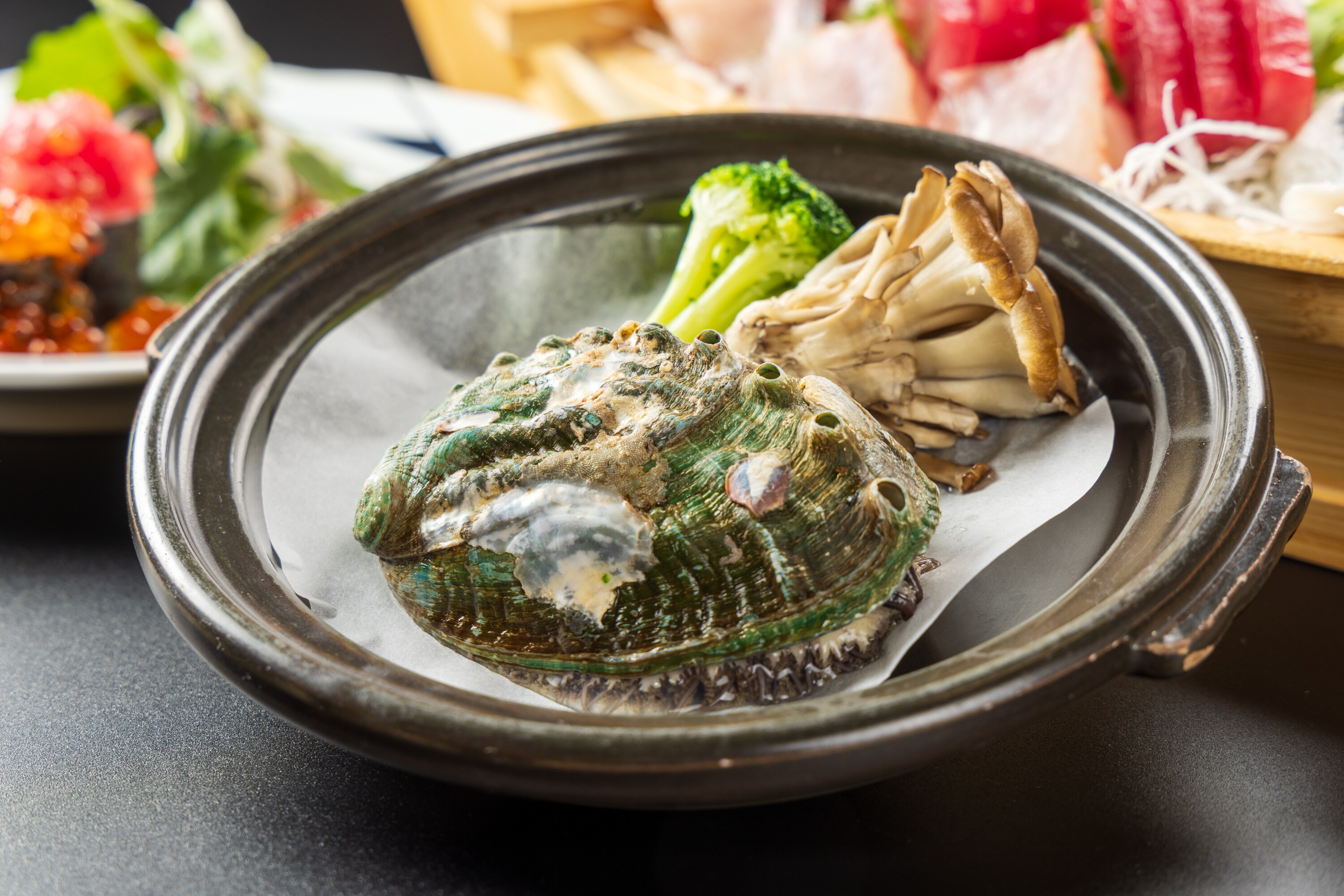 [Enjoy the bounty of Sagami Bay] Uoki plan with abalone and spiny lobster, 1 night, 2 meals (private open-air bath free of charge)