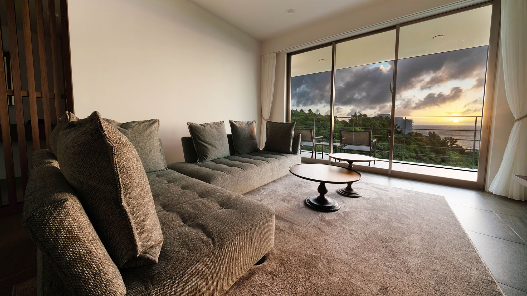 ・[LUNA] You can enjoy a spectacular view that looks like a painting