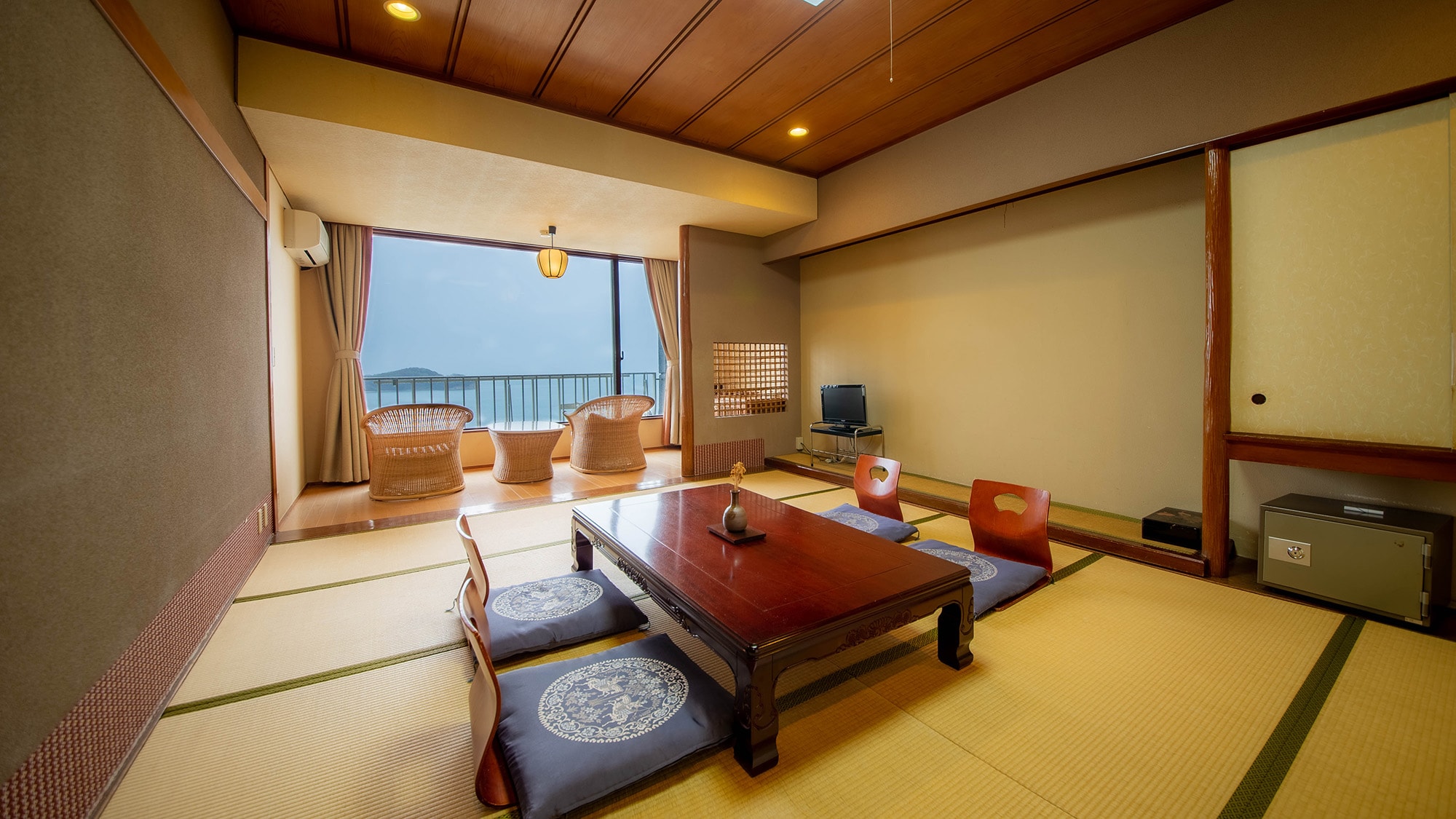Ocean view Japanese style room 10 tatami mats