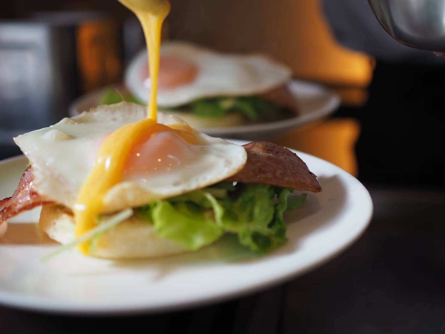 Eggs Benedict