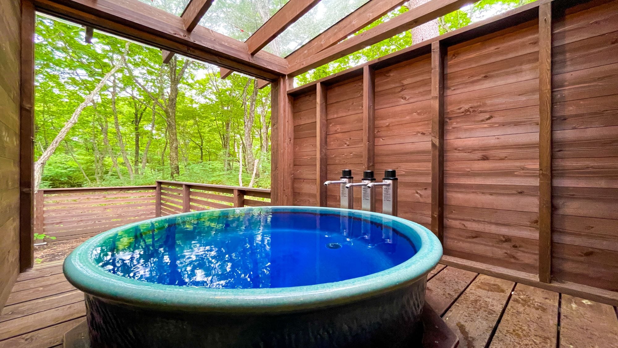 [Rental villa cottage L type] Open-air bath with natural hot spring water