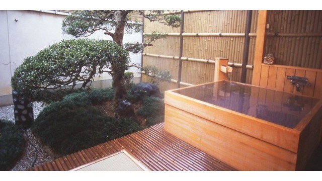 [Room with open-air bath] Japanese cypress bath