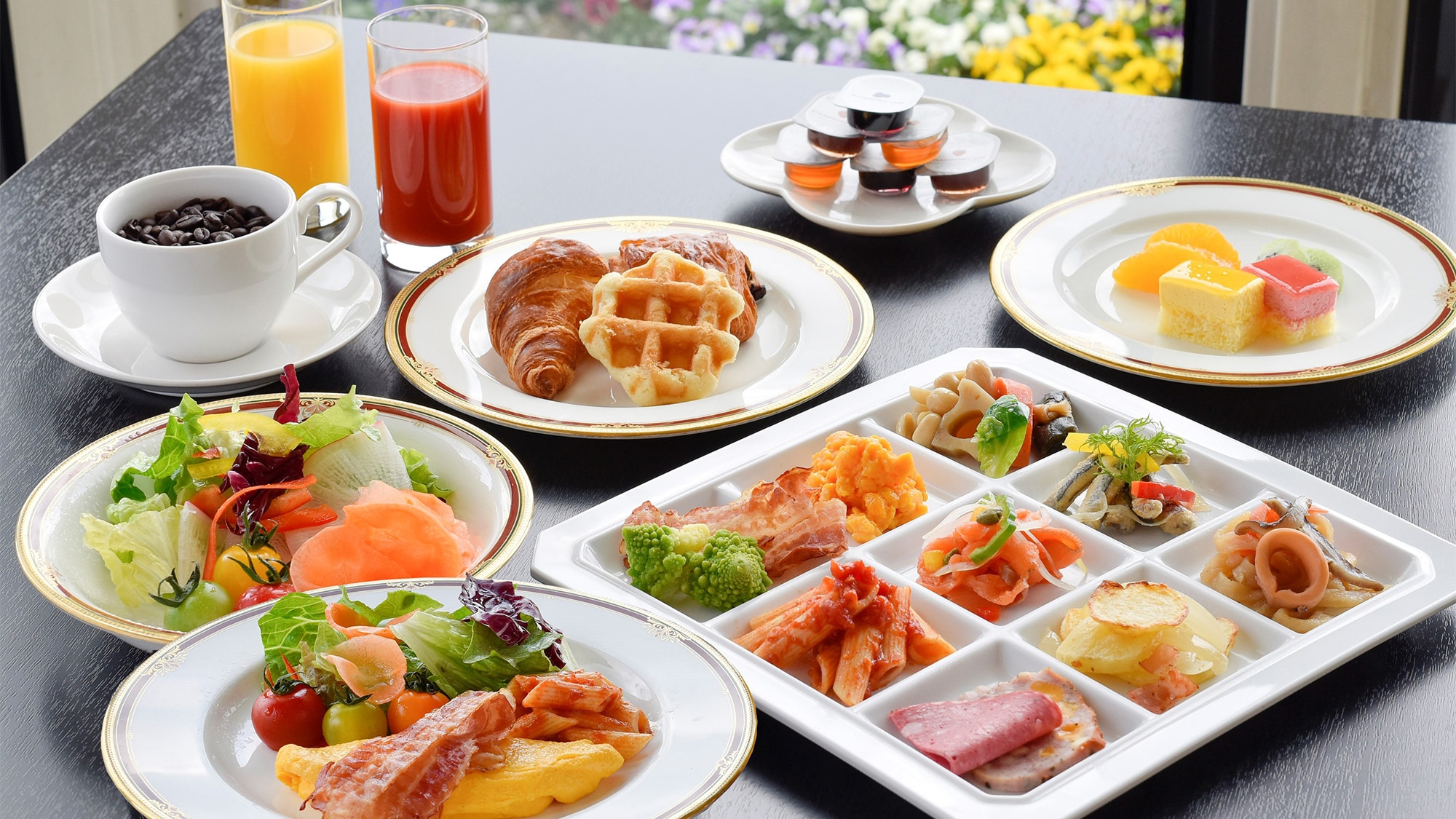 [Breakfast] Choose what you like in buffet style.