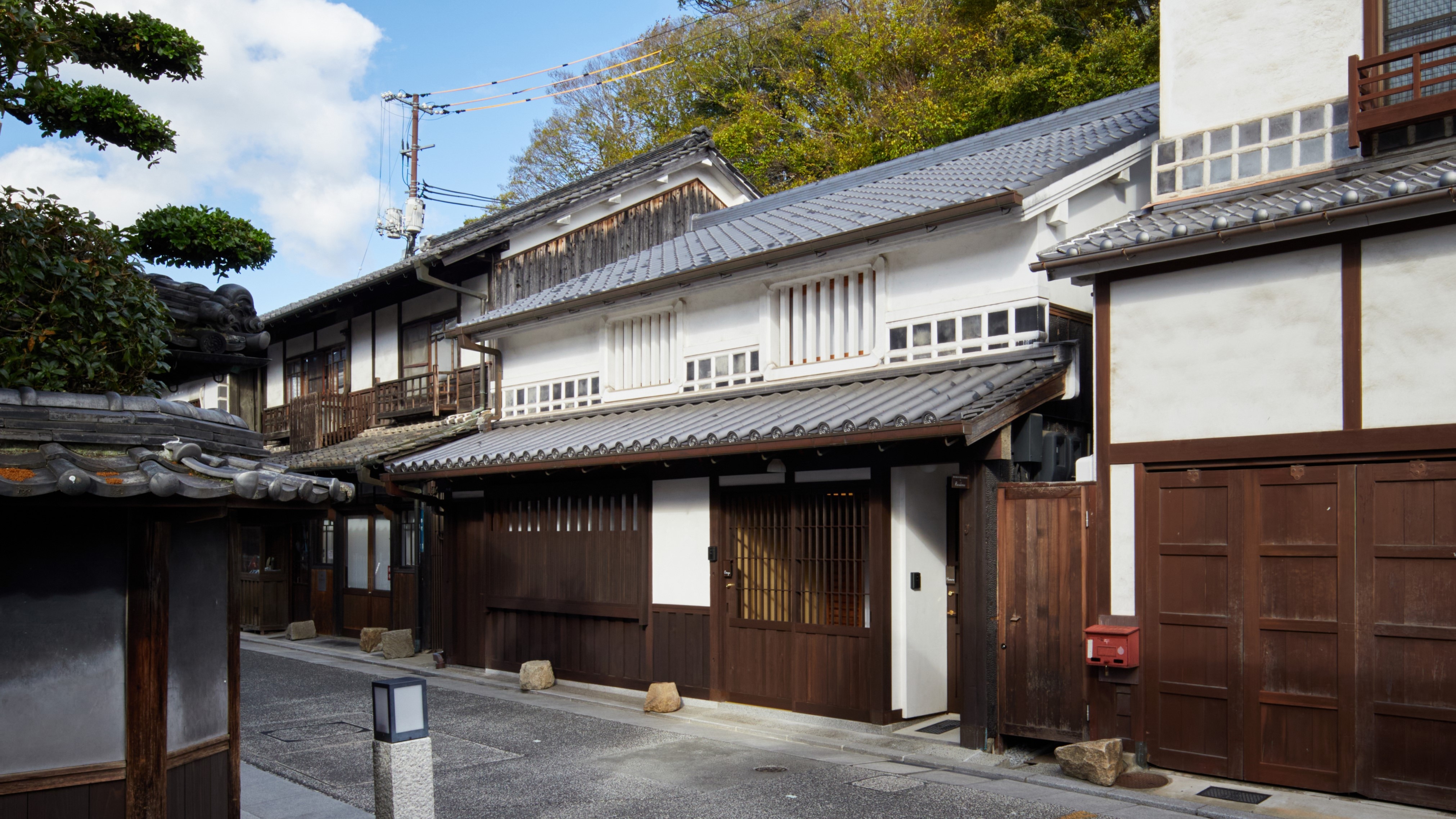Omoya　Exterior