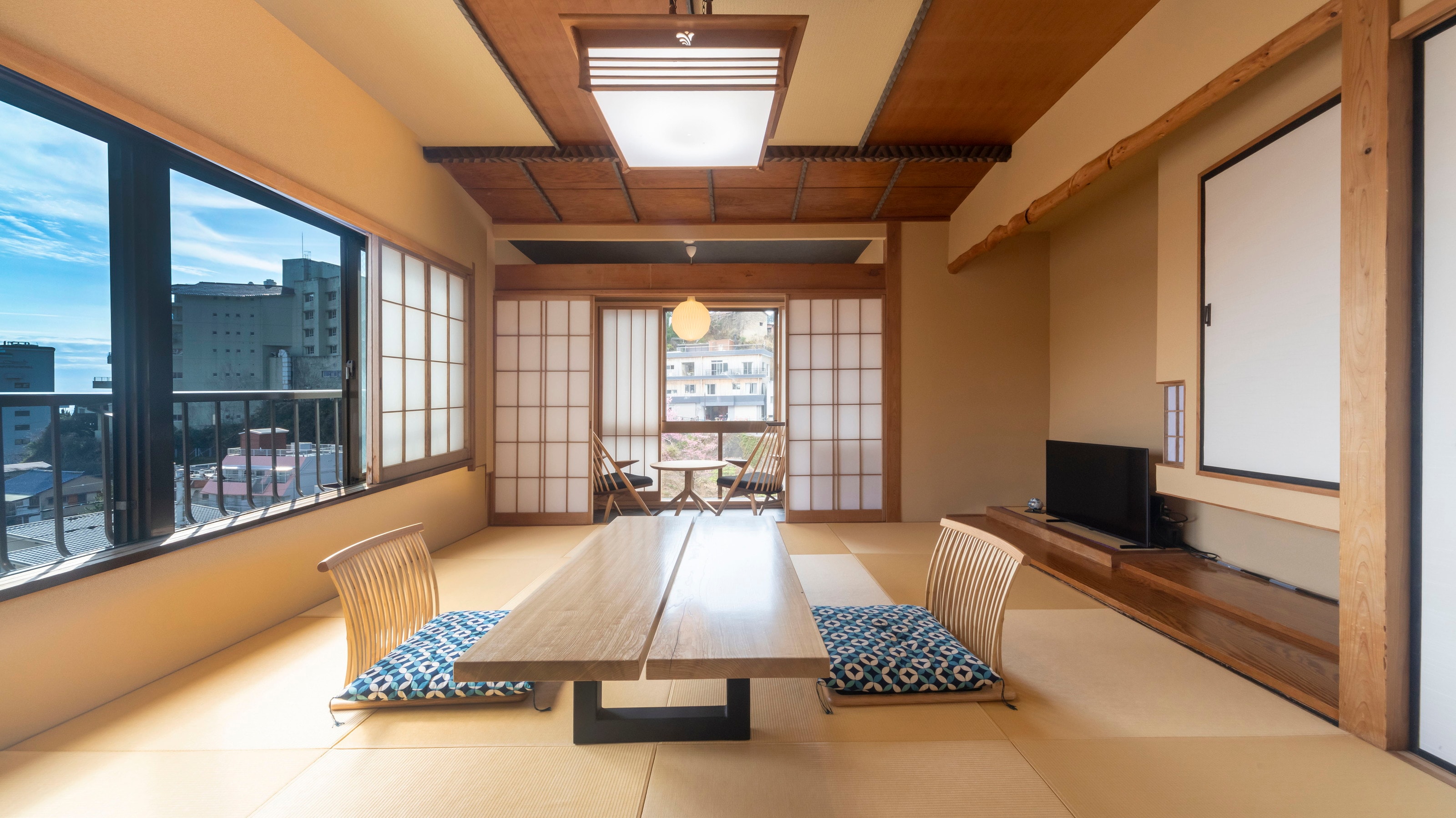 [Small] Japanese style room with 10 tatami mats