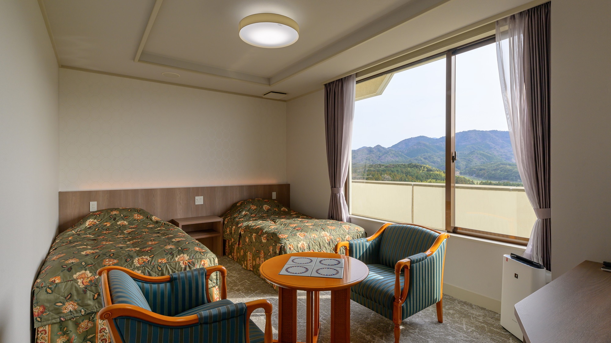 Renovated in March 2024! Twin room