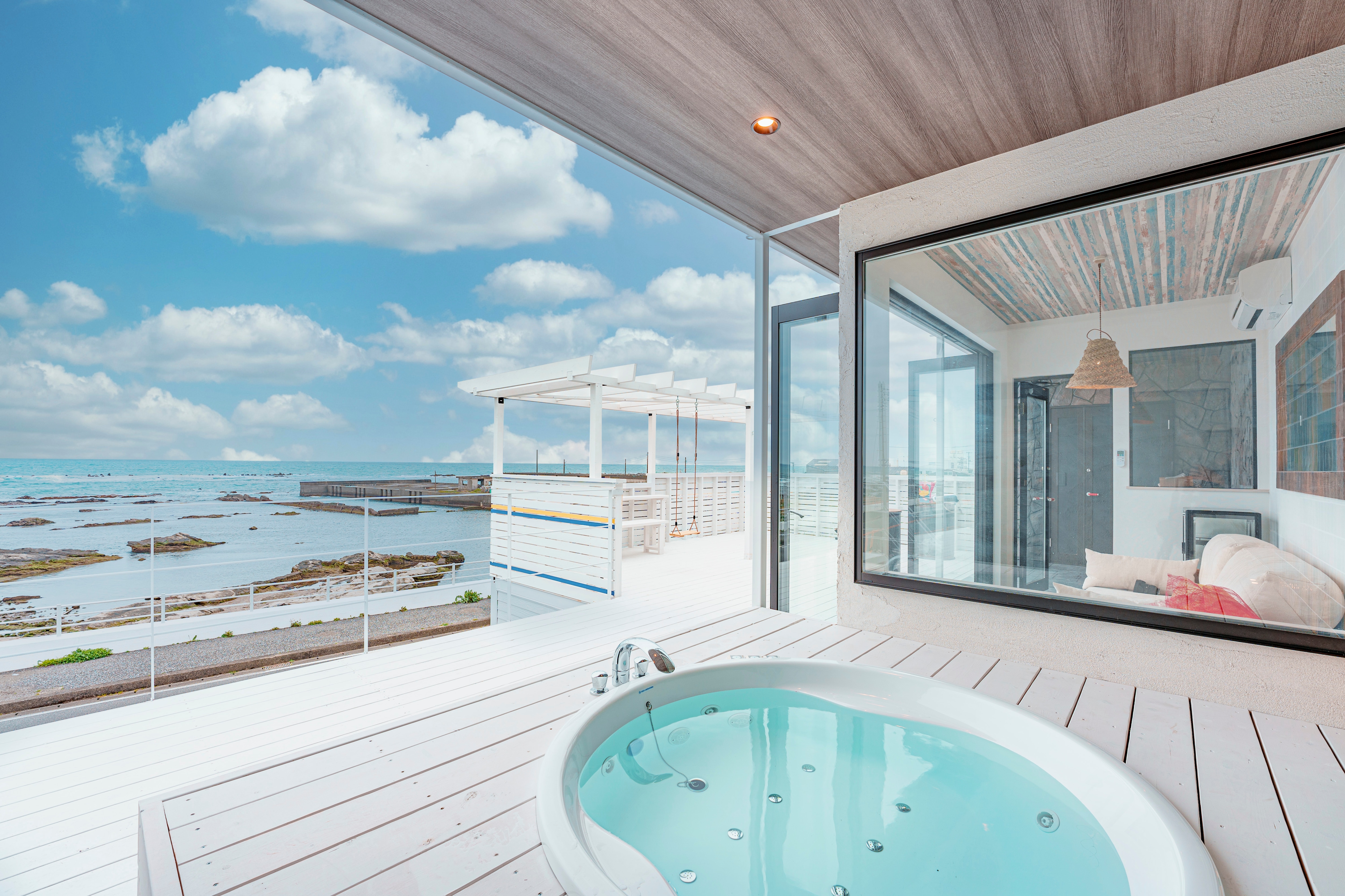 [UMInoTERRACE 千倉] 全景按摩浴缸 1