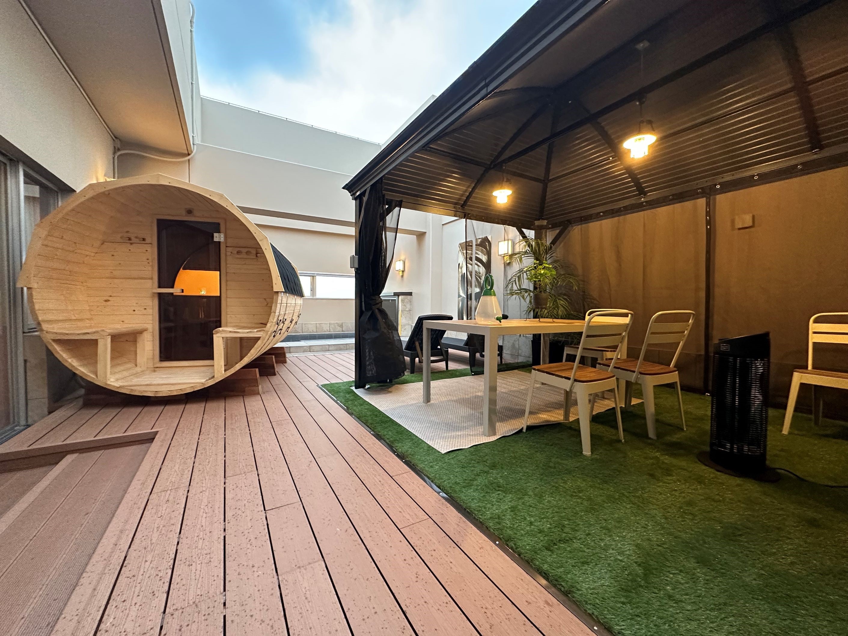 Presidential Room / Guest Room Example 802 (Glamping)