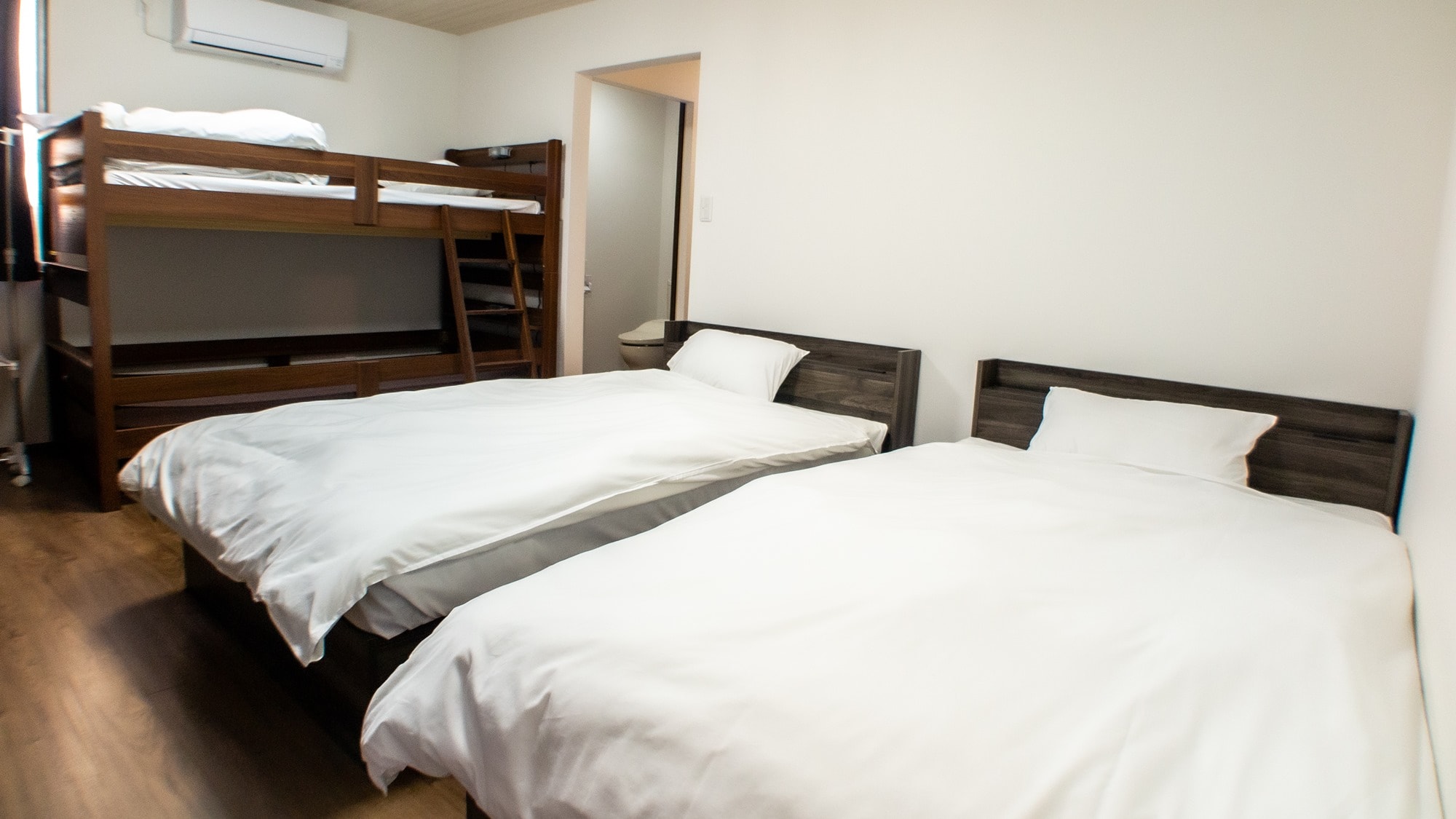 *1 僅限家庭房/最多可容納 4 人