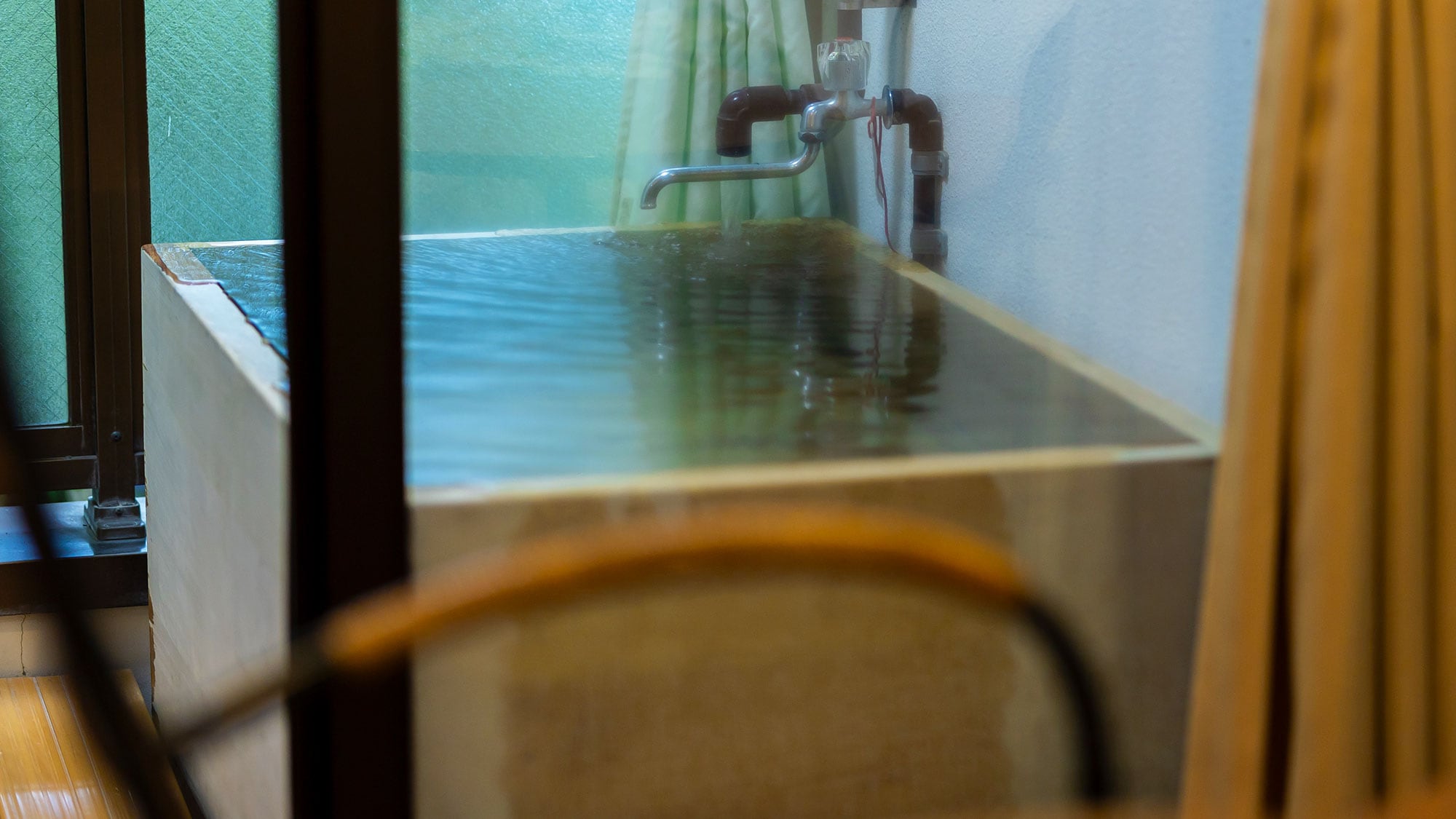 [Open-air bath in guest room] You can enjoy genuine hot spring water without circulation or added water anytime and as many times as you like.