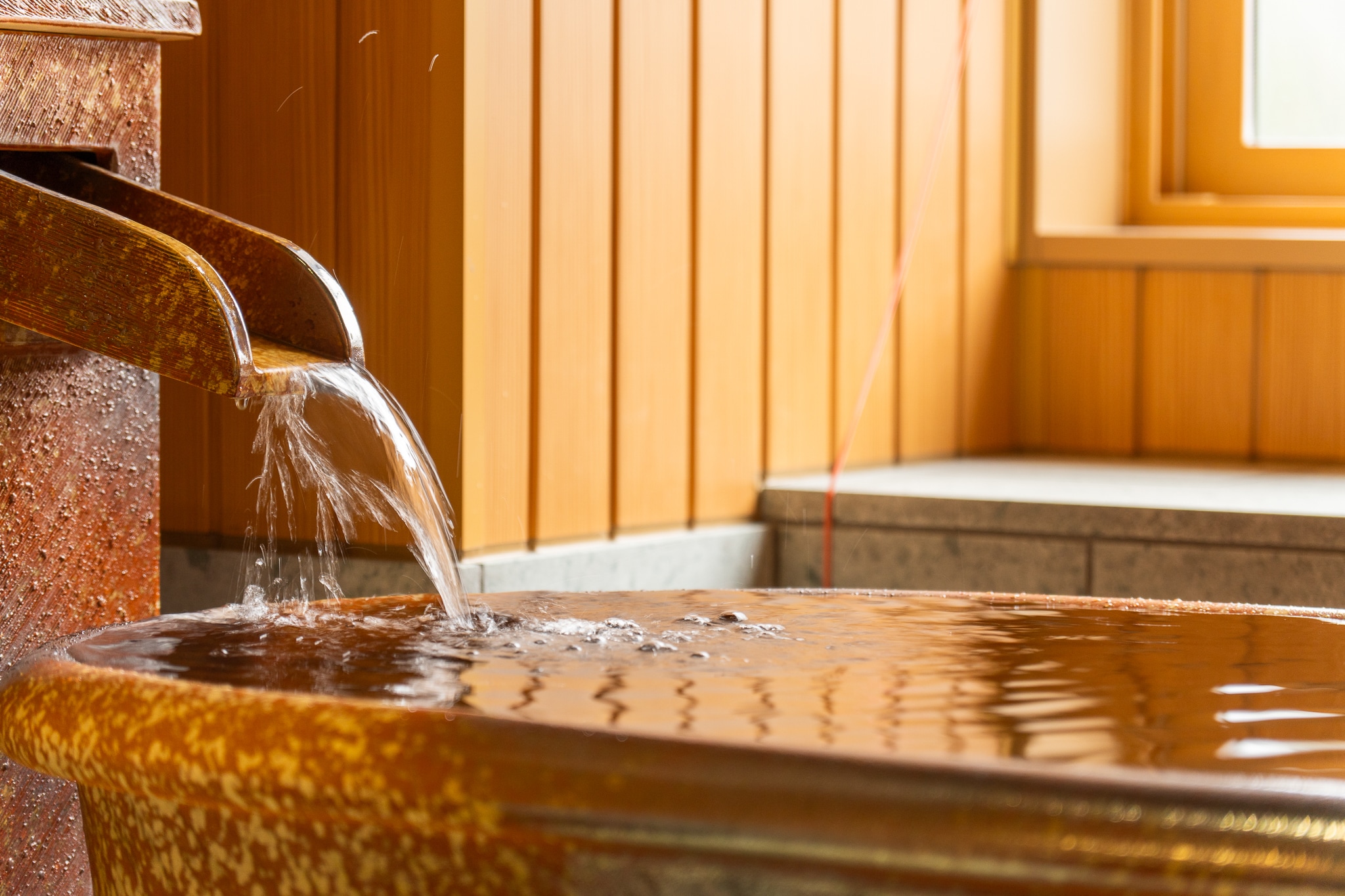 Suite room with ceramic bath