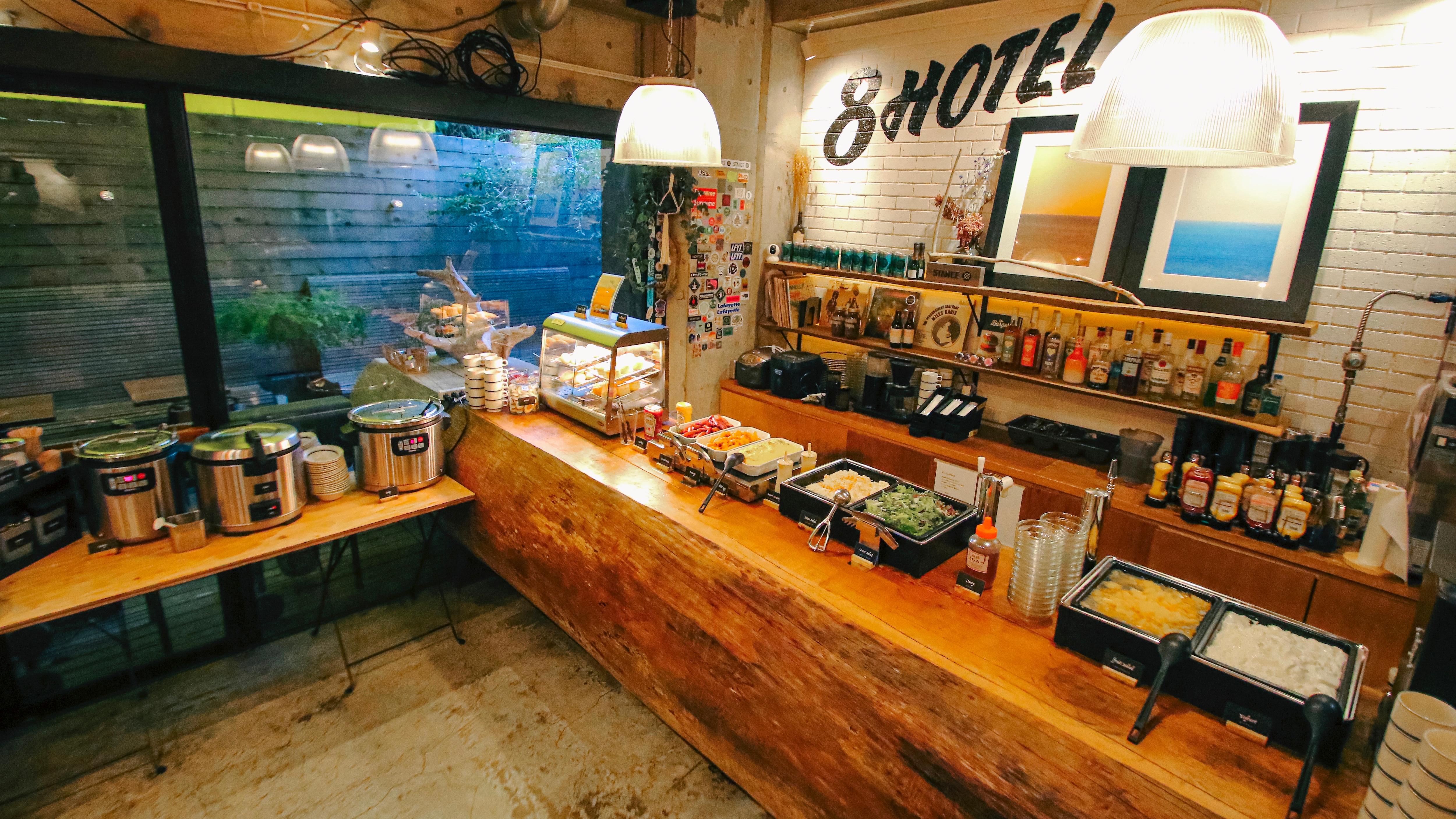 Morning buffet 7:00-11:00 (L.O. 10:30)