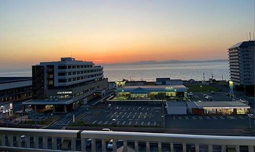 All rooms have ocean views