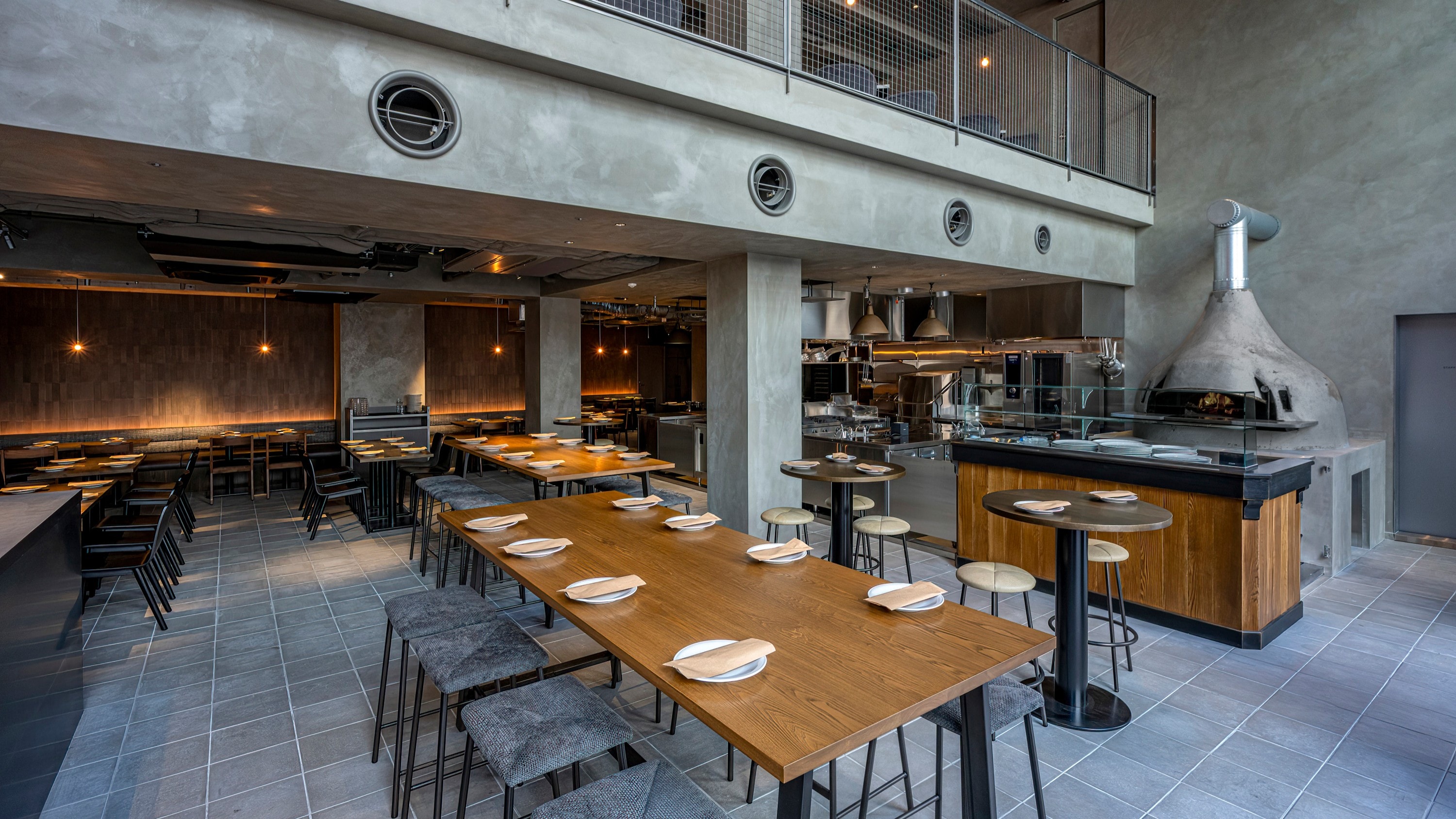 1F Restaurant MORETHAN Fukuoka