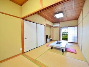 Annex guest house wooden Japanese-style room 9 tatami mats (shared toilet)