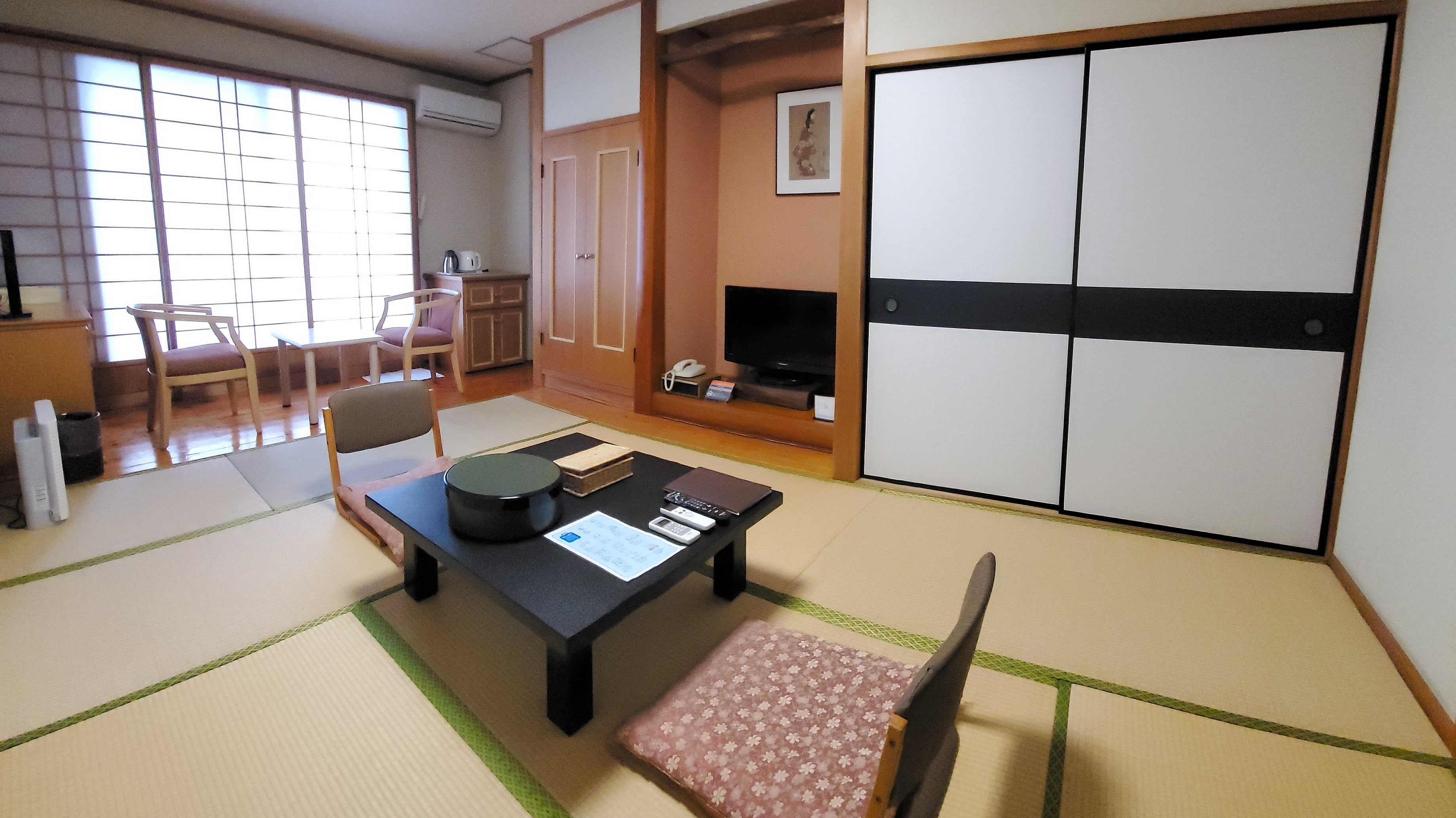 Japanese-style room with open-air bath Non-smoking room