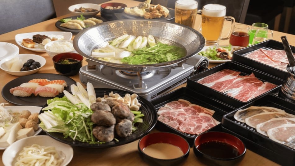 An example of a dinner buffet