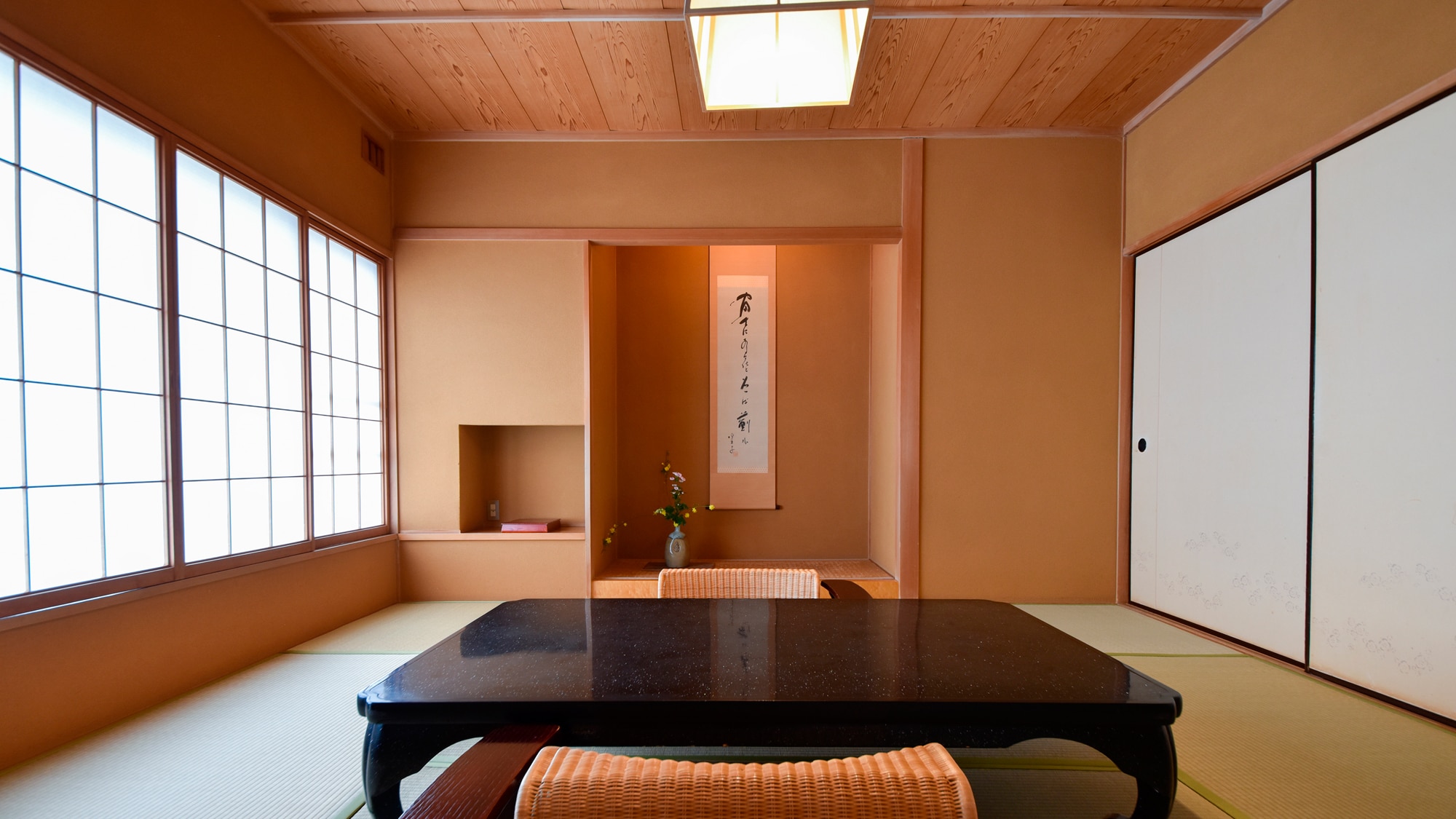 [Suite Deluxe / Kaisou / Ishikusuhana] 8 tikar tatami + 4,5 tikar tatami 2 kamar bergaya Jepang dengan kursi meja bergaya Barat.