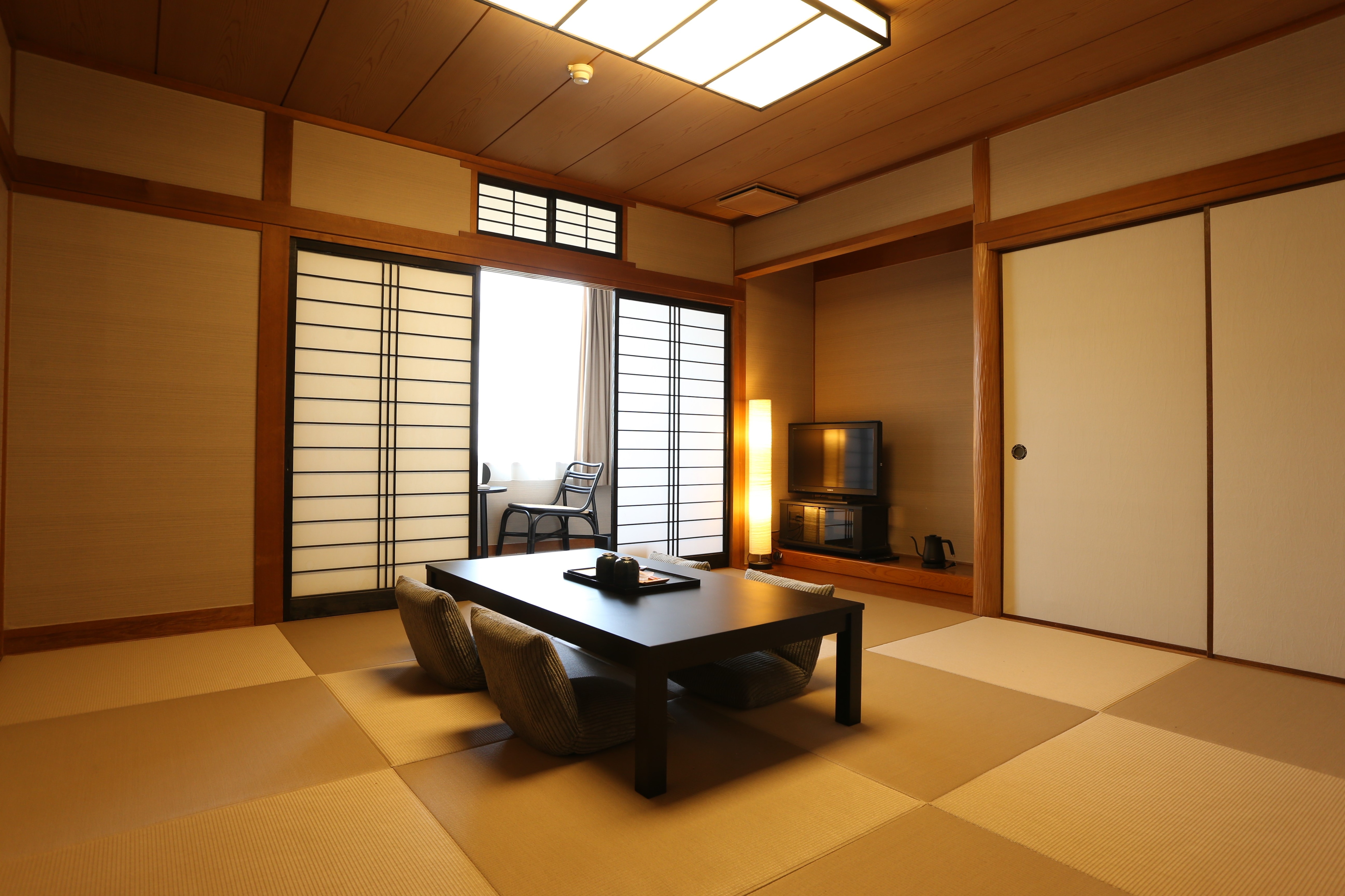 8-tatami Japanese-style room "ASANOHA"