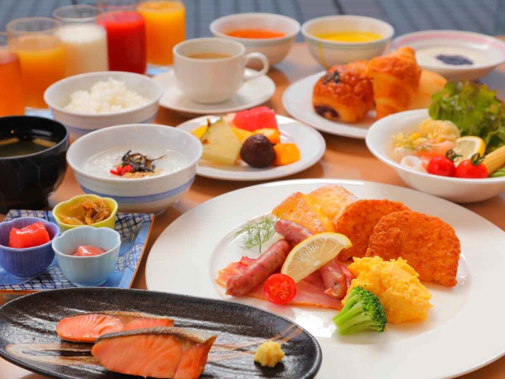 Cafe Restaurant Marine ■