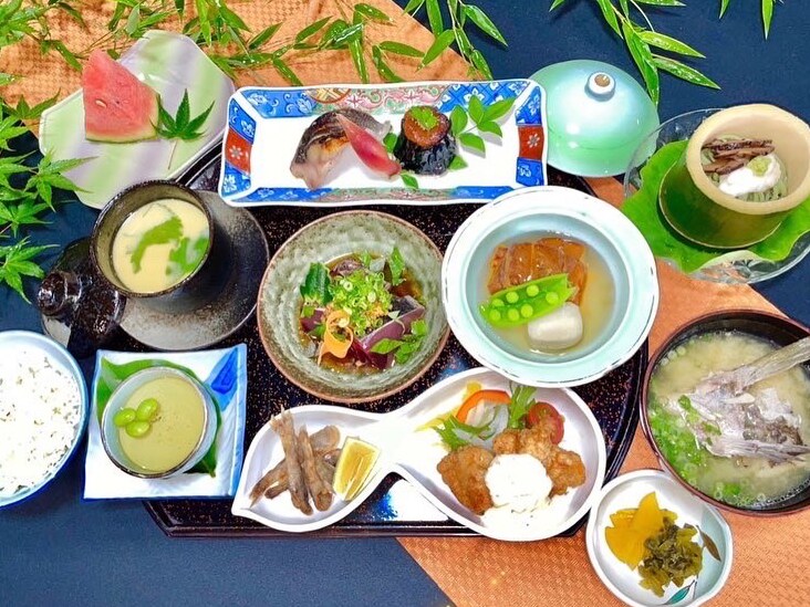 An example of the "Leave it to the chef!" menu: Konohana meal