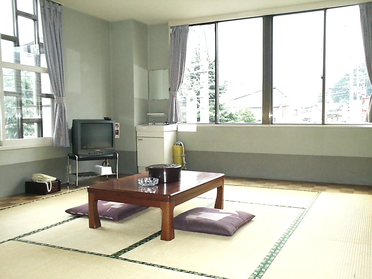 Japanese style room (8 tatami mats)