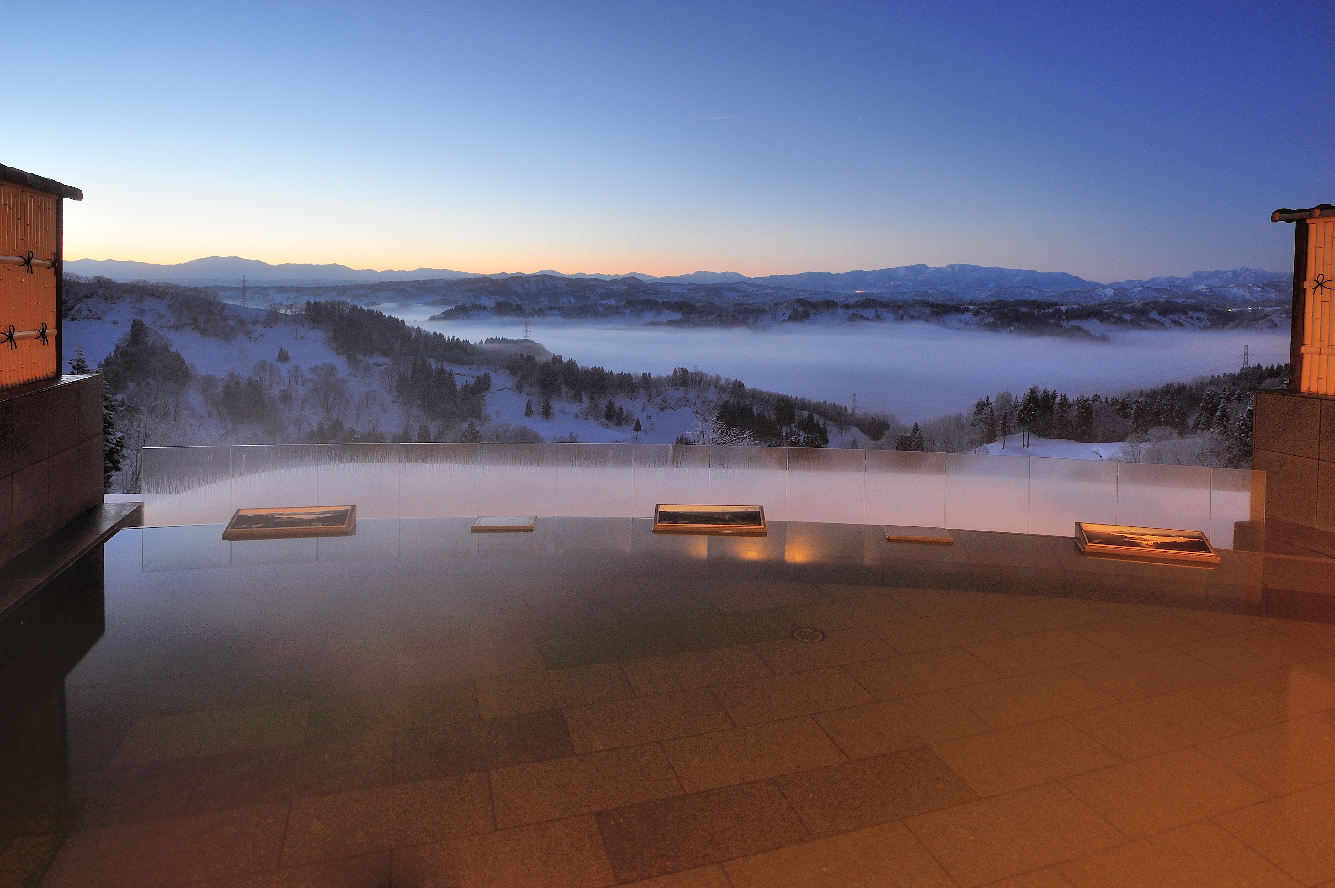 Open-air bath in winter