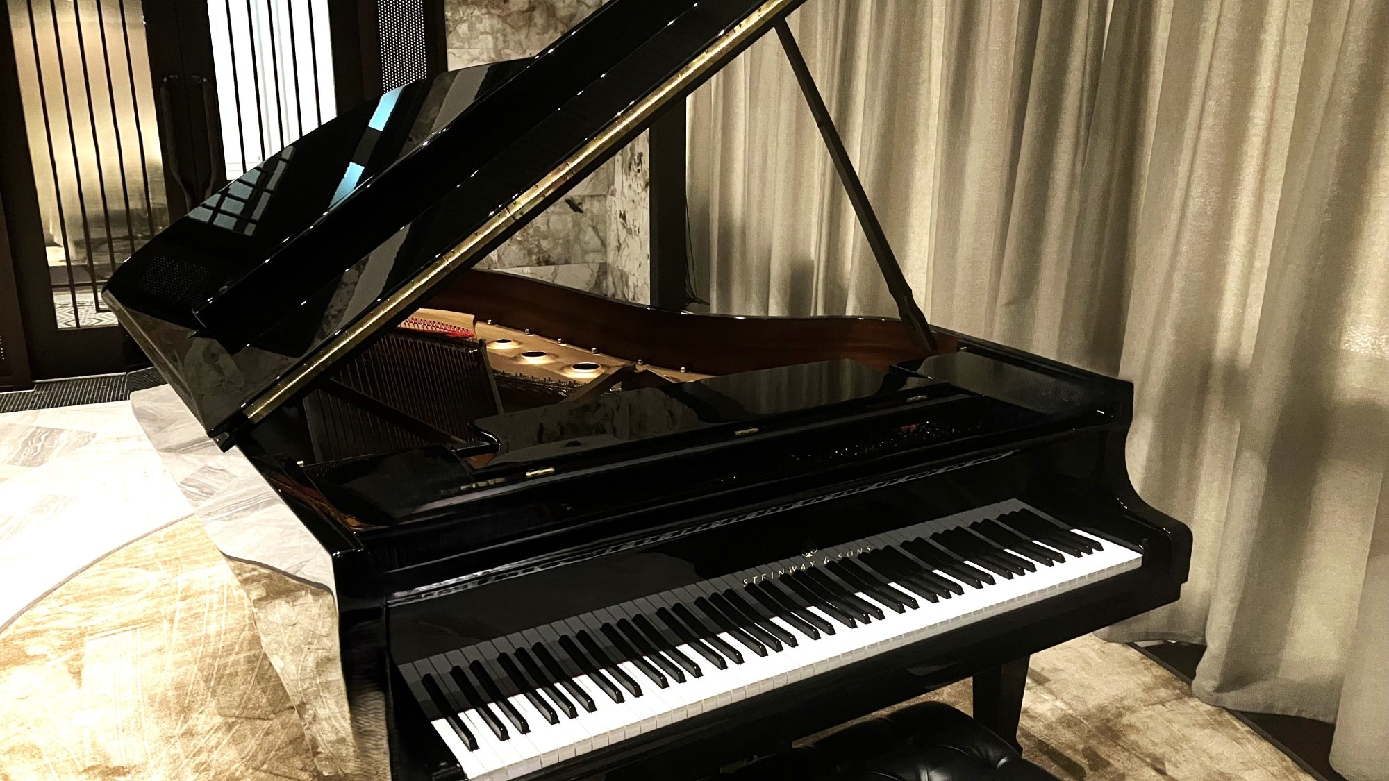 世界上分辨率最高的自動彈奏鋼琴“施坦威 SPIRIO”