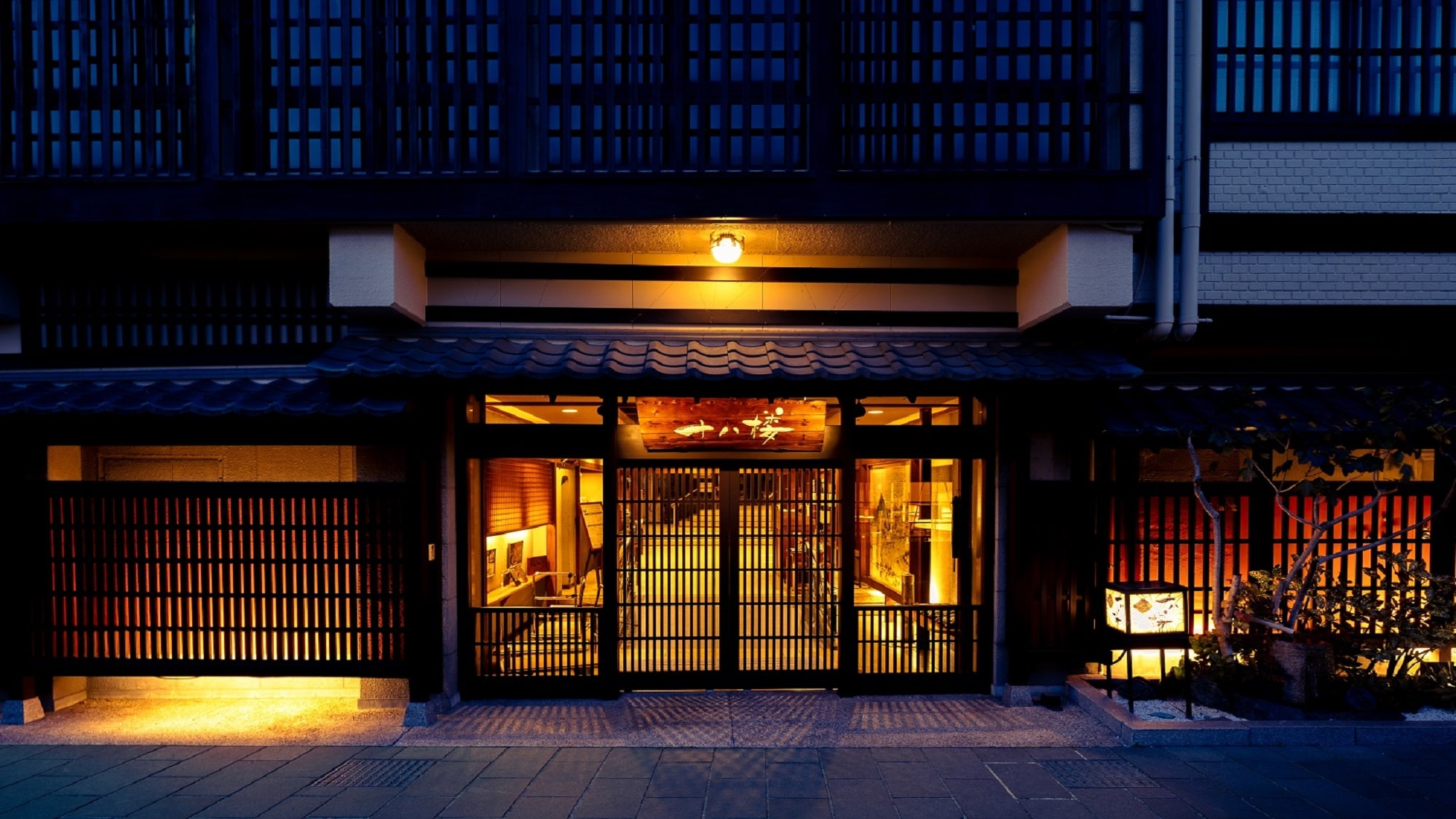 18th floor entrance