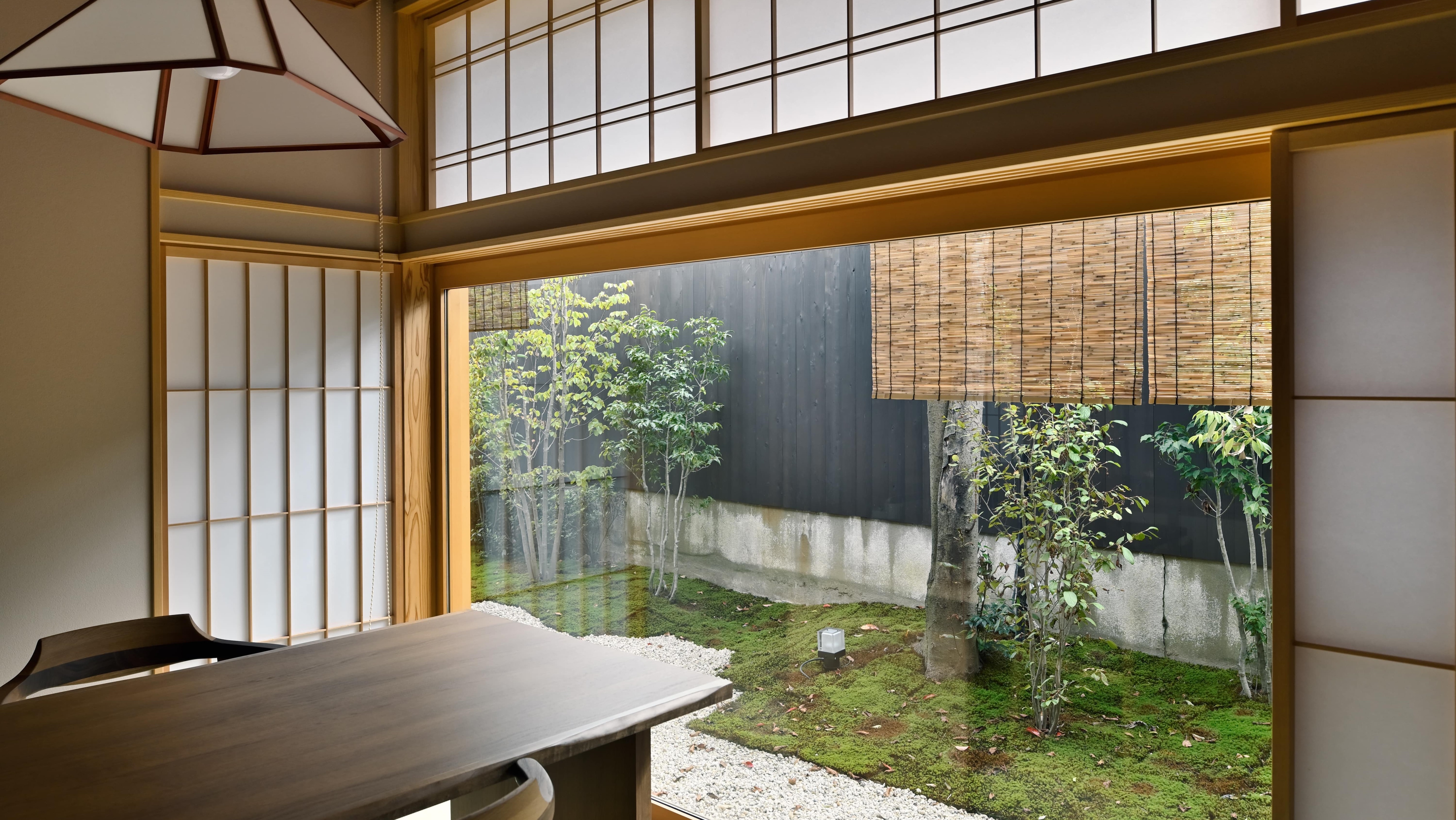 [Standard room (bed)] ◆Half open-air bath with hot spring ◆8 tatami mats + dining room