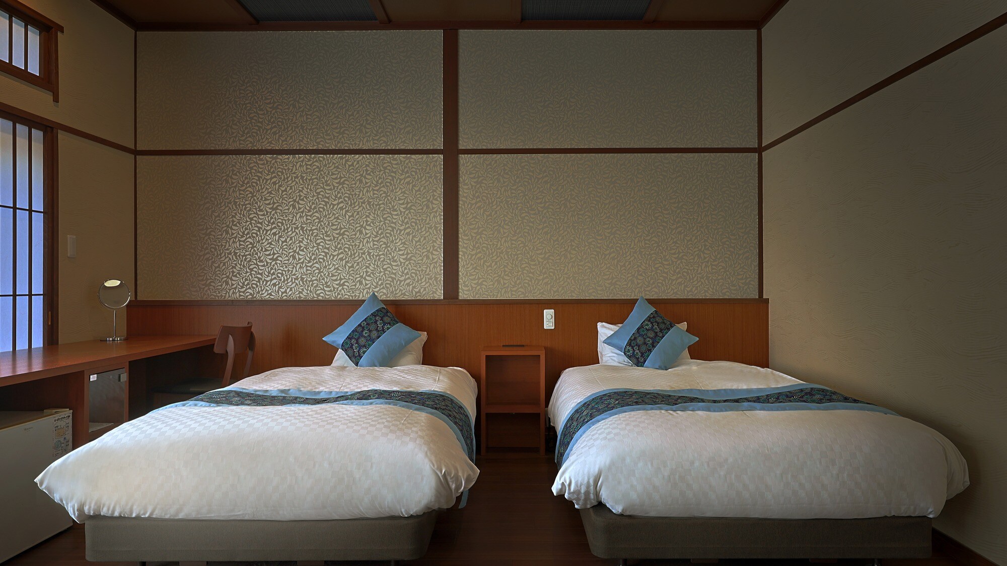 [102 Ruri] Modern Japanese-Western room