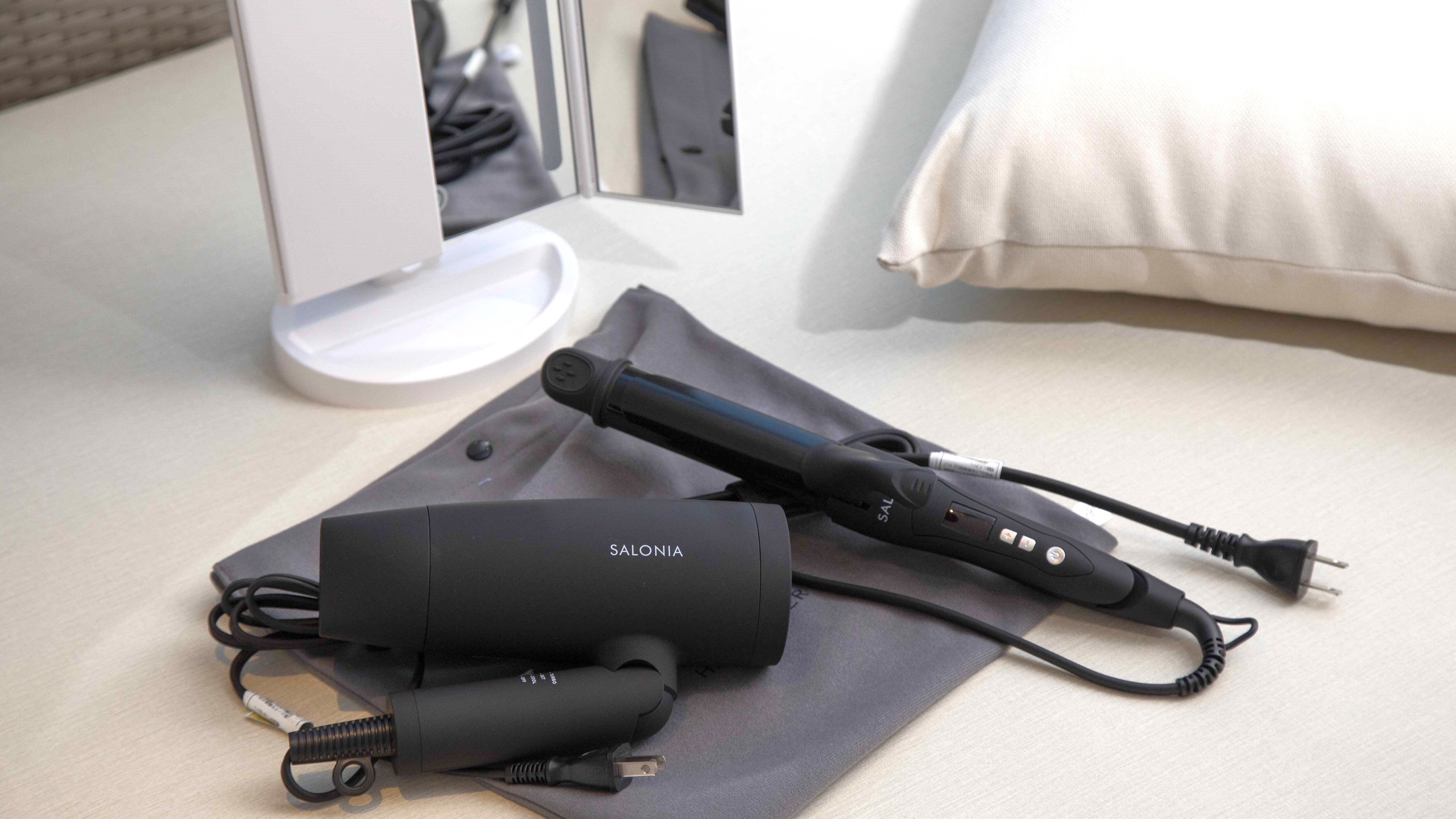 All rooms are equipped with SALONIA hair irons and dryers, as well as LED-equipped three-sided makeup mirrors.