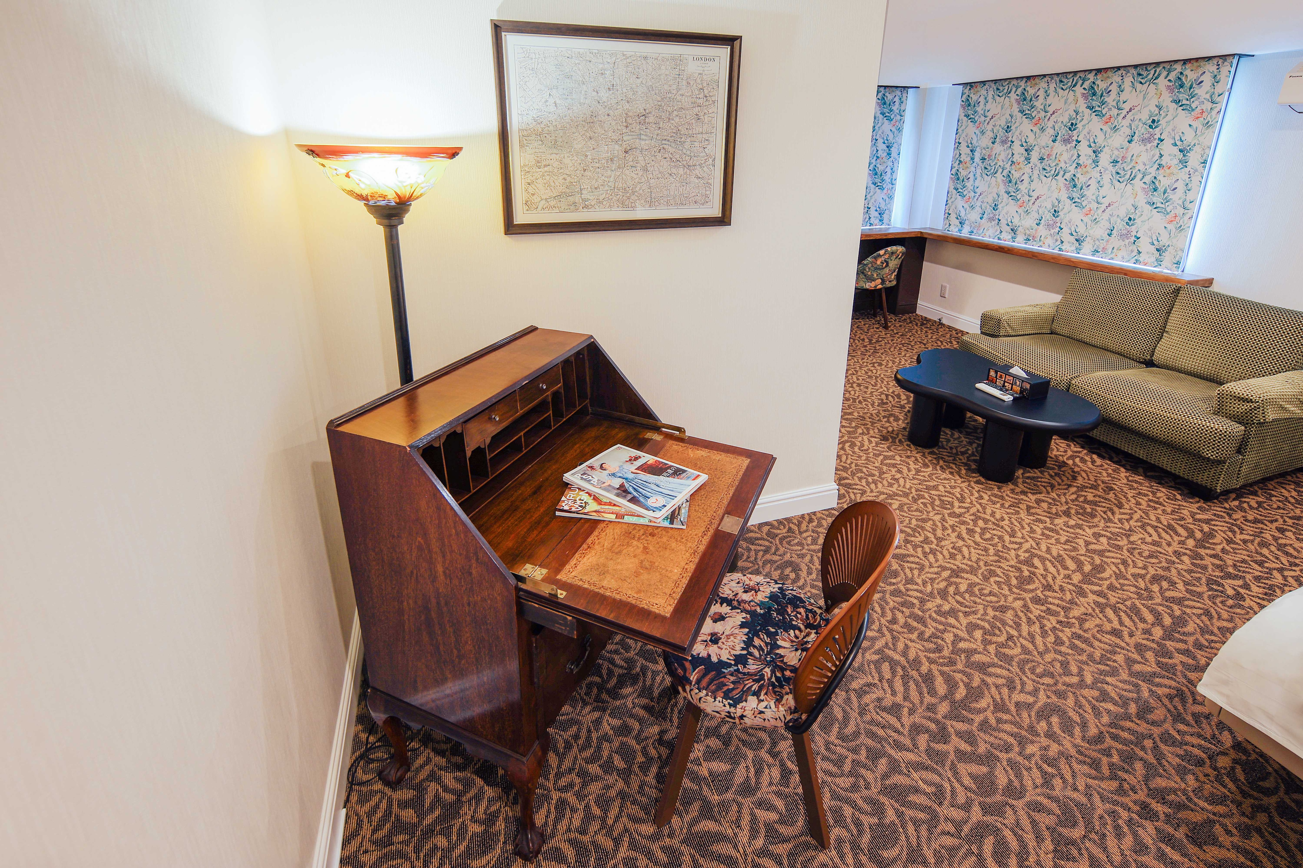 Deluxe Double Room206