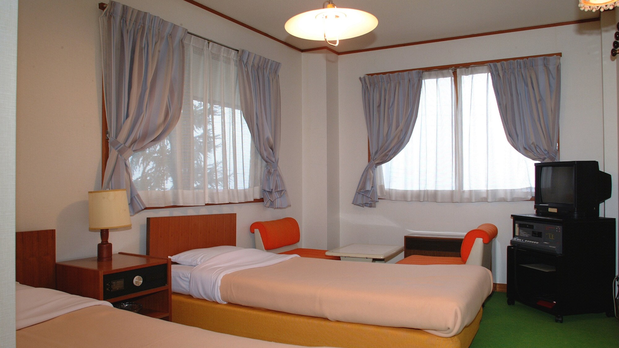 ・[Twin room example] A comfortable stay with a bathroom and toilet