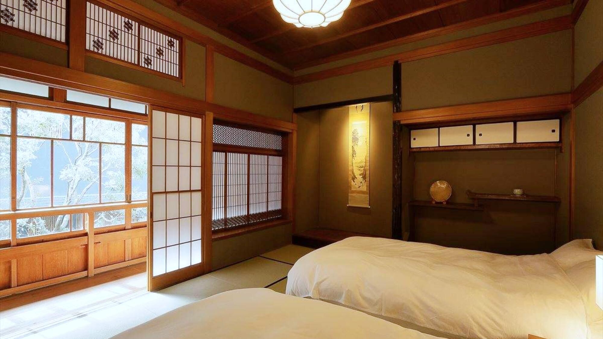 2nd floor [Registered tangible cultural property, with hot spring cypress bath] Old building, 2 beds, Kosanmisou
