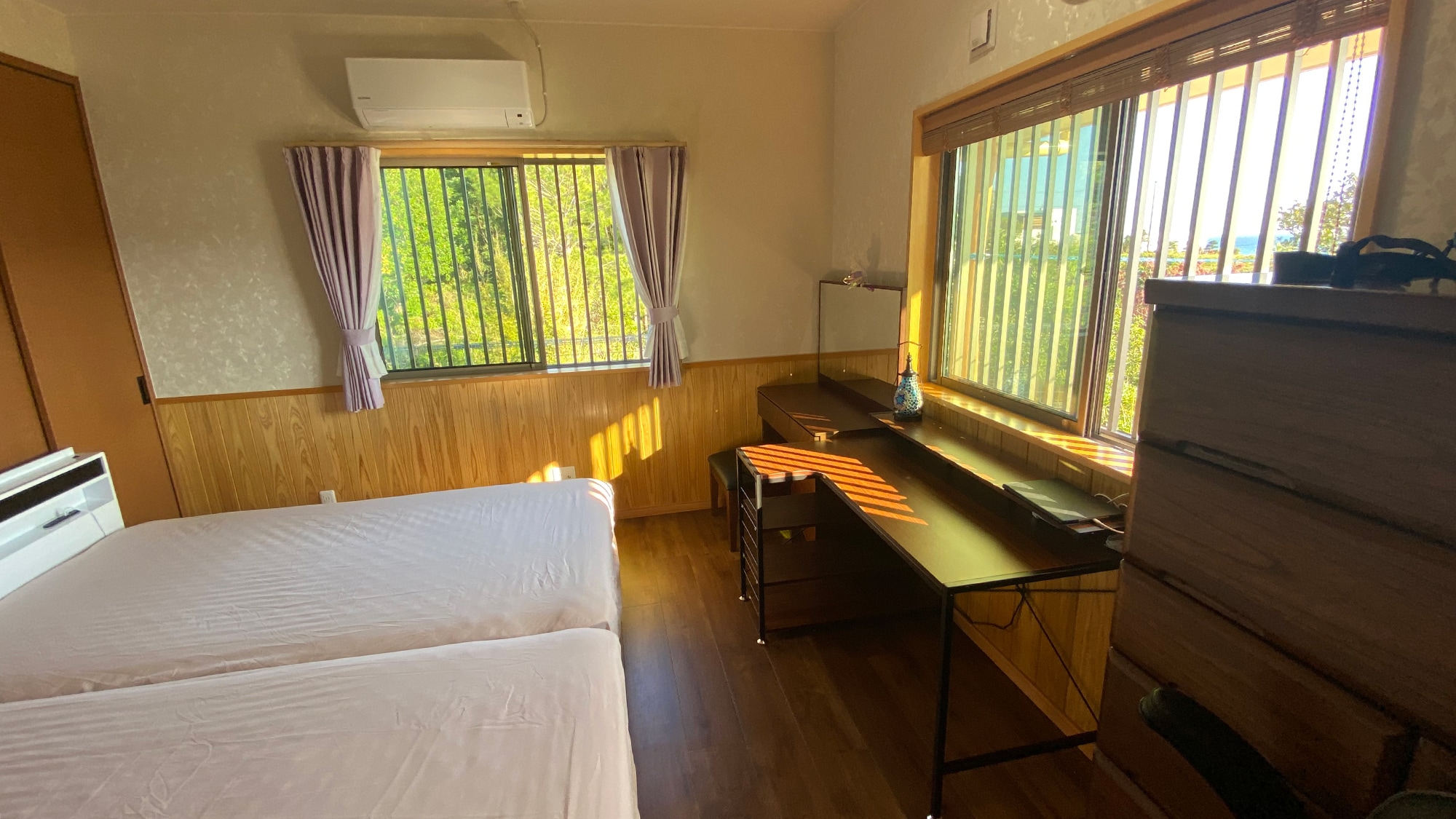 *[Room (Bedroom)] You can wake up feeling the nature of Okinawa.