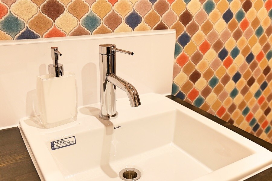 Equipment (restroom)