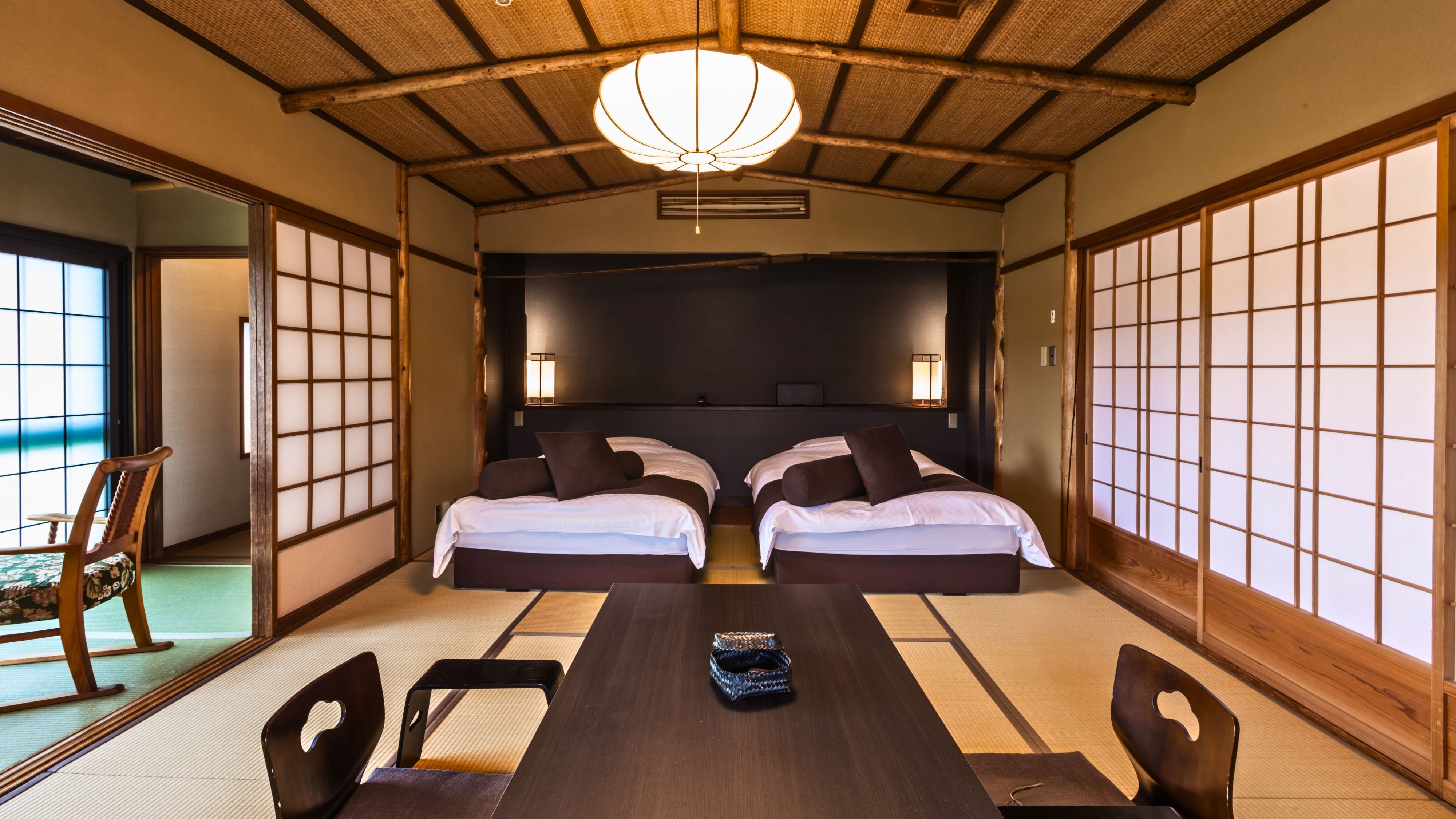 [Guest Rooms]