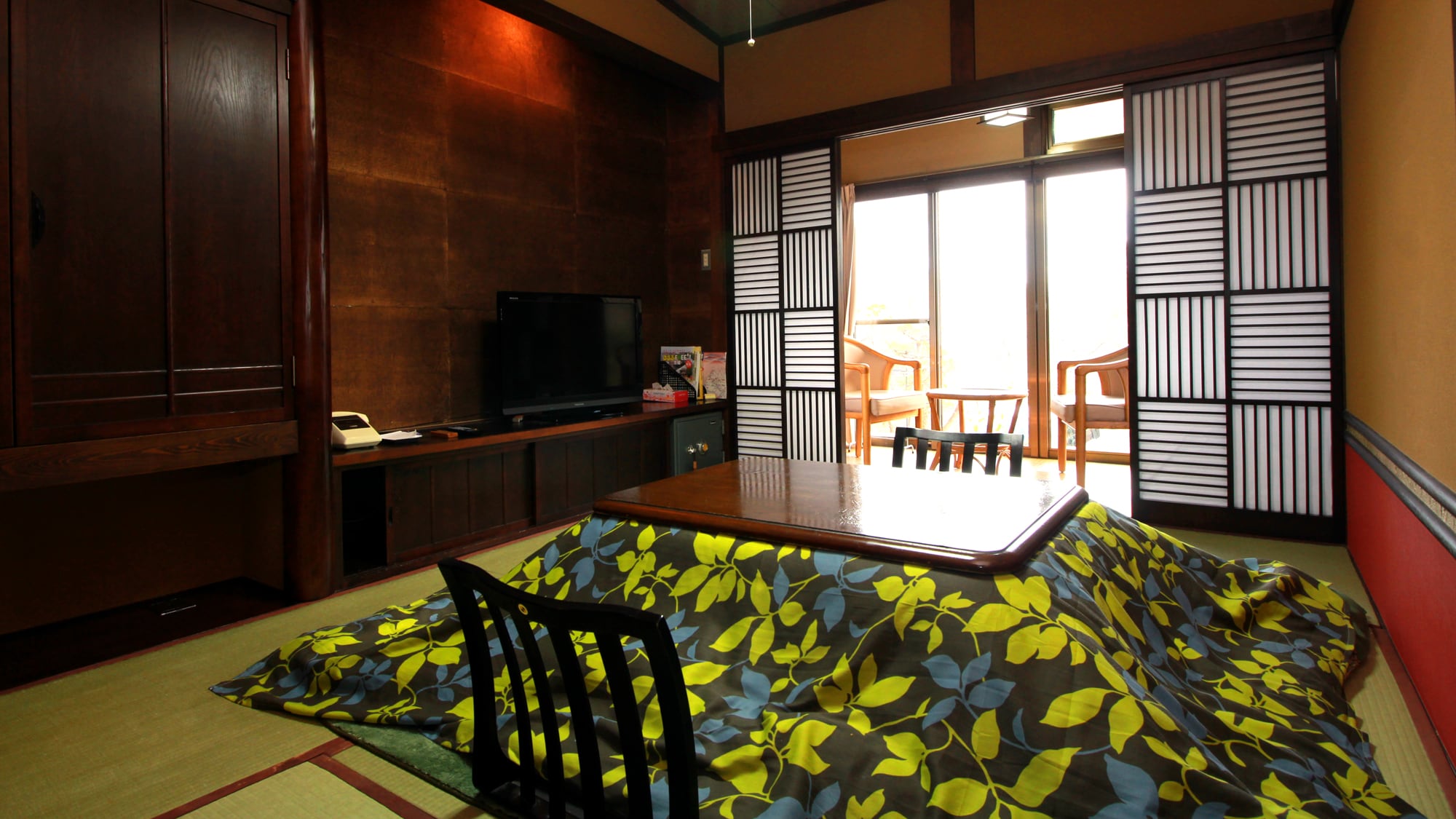 #6 tatami mats A room with modern colors and design.